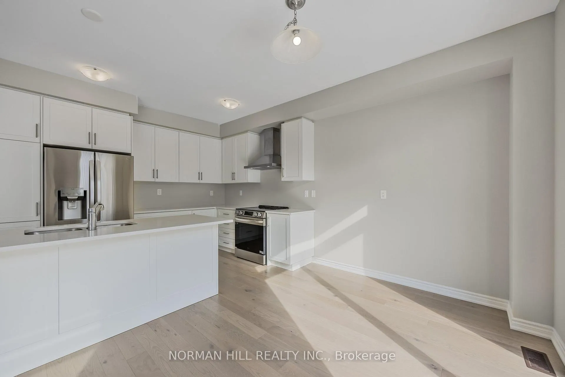 Photo 26 of 102 Shepherd Drive, Barrie, Painswick South — HOMEH