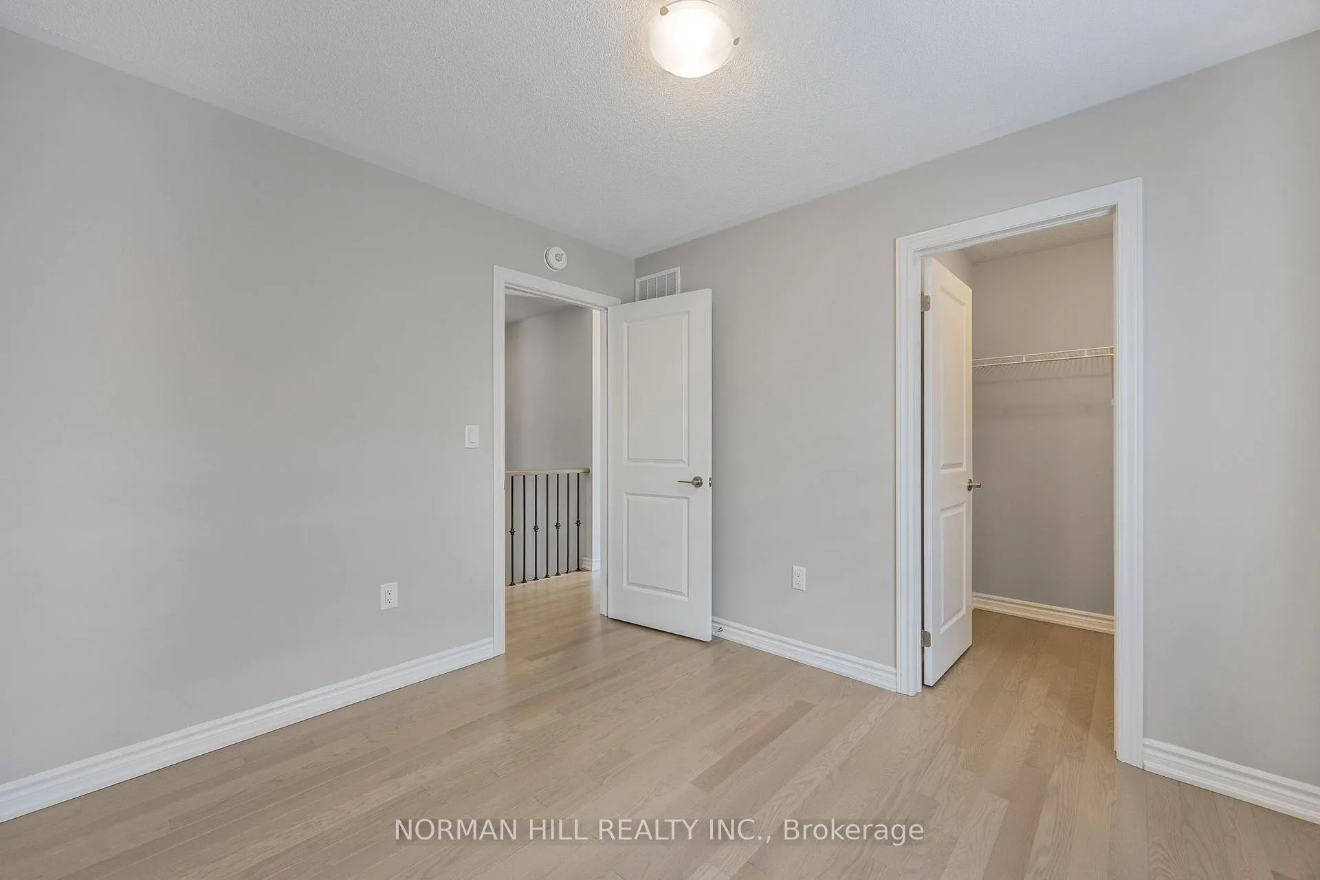 Photo 35 of 102 Shepherd Drive, Barrie, Painswick South — HOMEH
