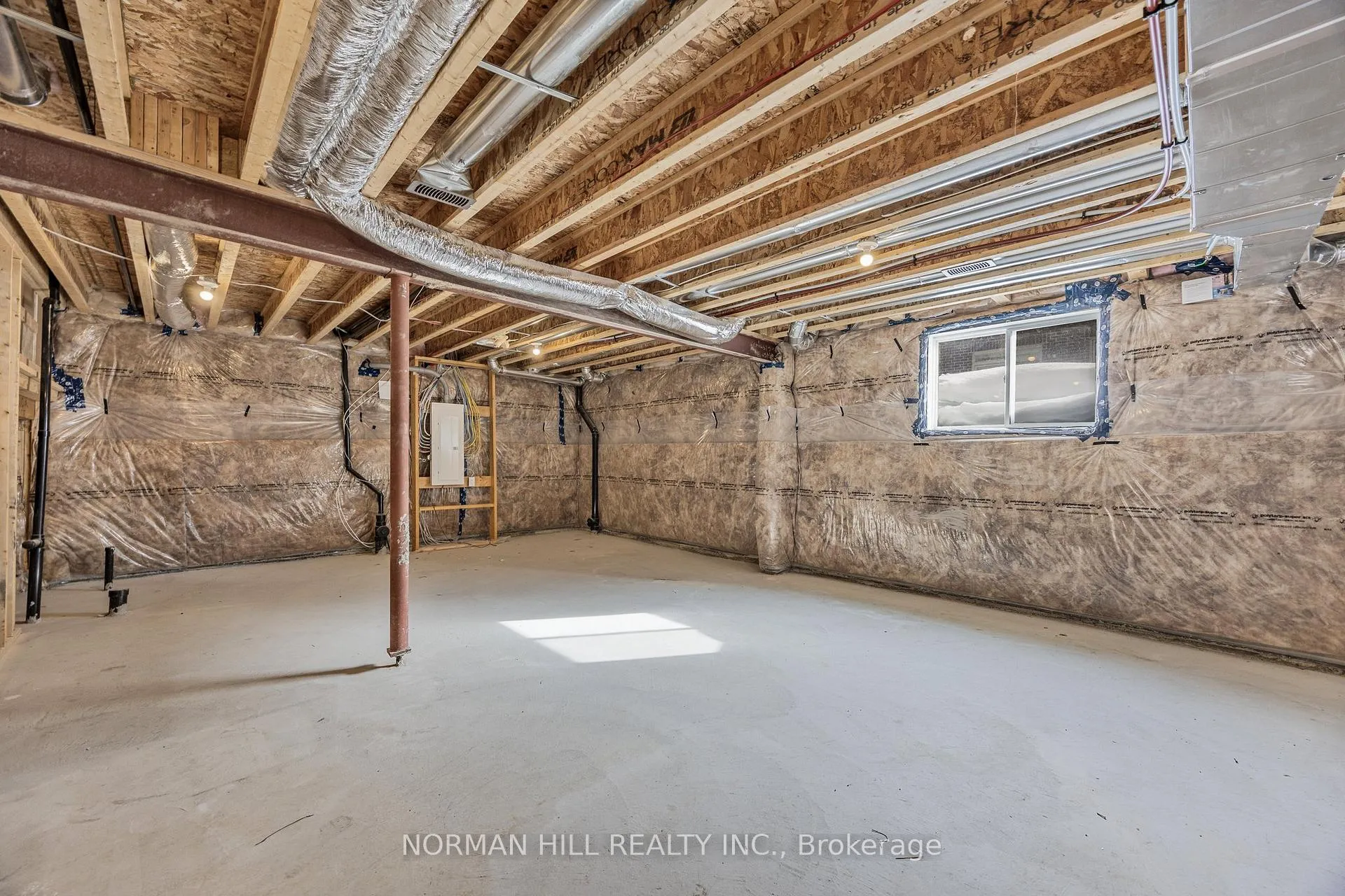 Photo 43 of 102 Shepherd Drive, Barrie, Painswick South — HOMEH