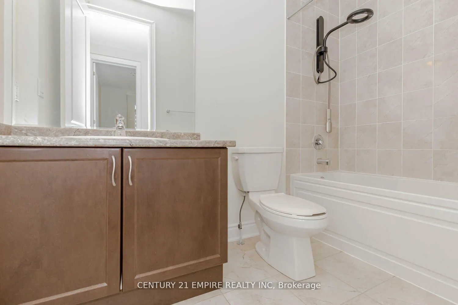 Photo 25 of Unit Main, 90 Eberly Woods Drive, Caledon, Rural Caledon — HOMEH