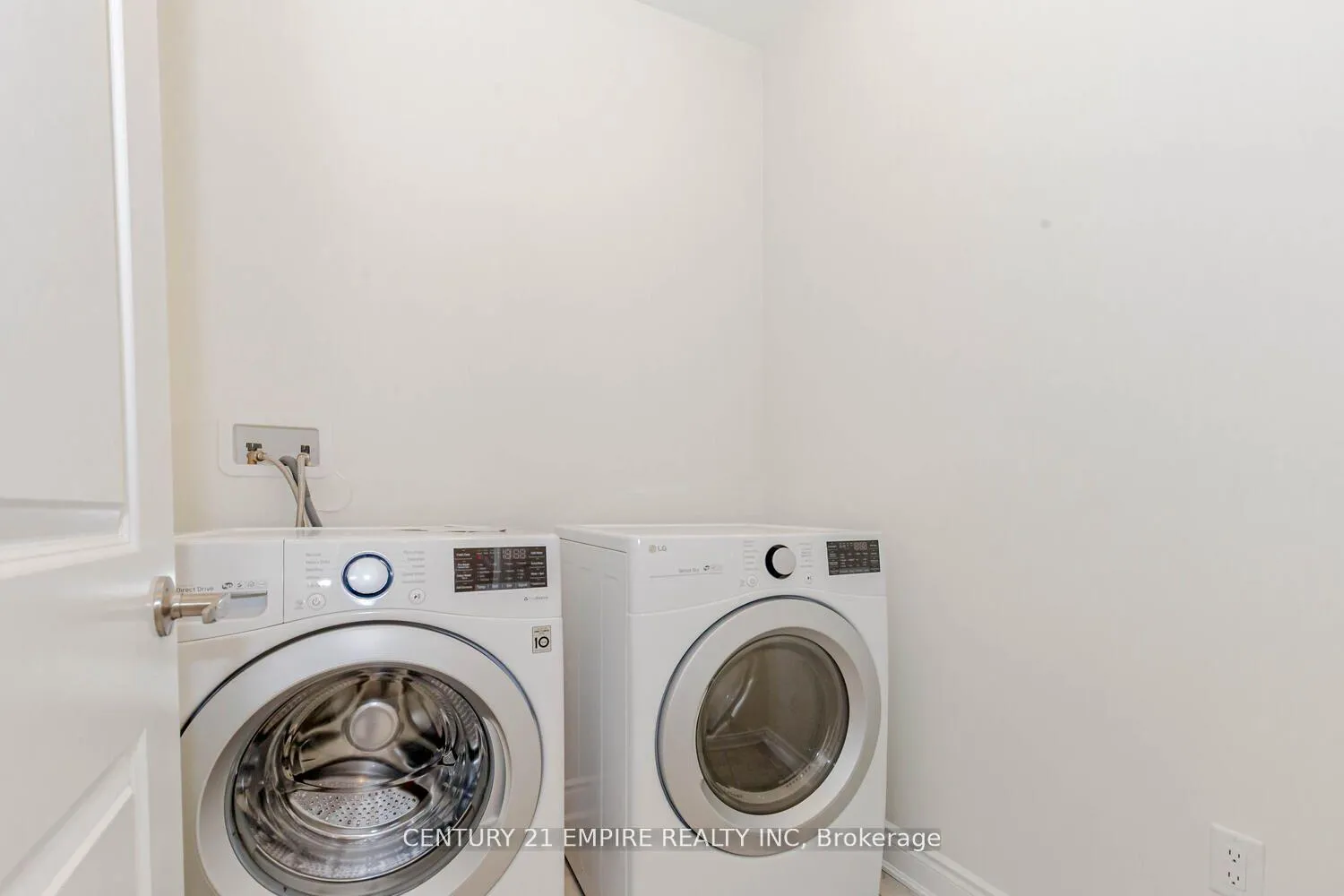 Photo 28 of Unit Main, 90 Eberly Woods Drive, Caledon, Rural Caledon — HOMEH