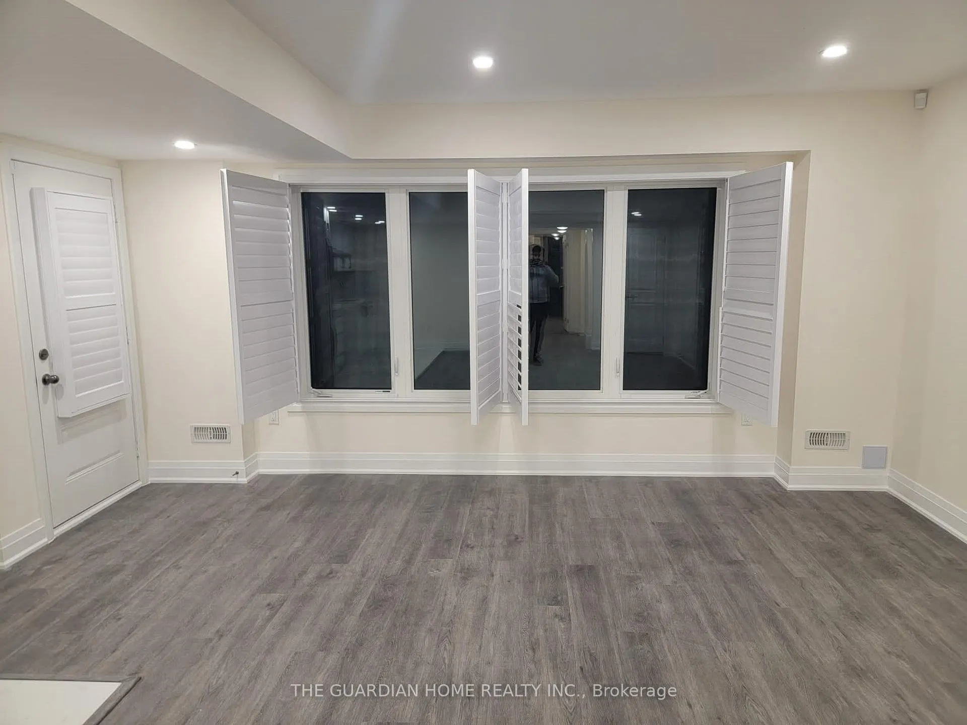 Photo 1 of 192 Bralorne Trail, Pickering, Amberlea — HOMEH