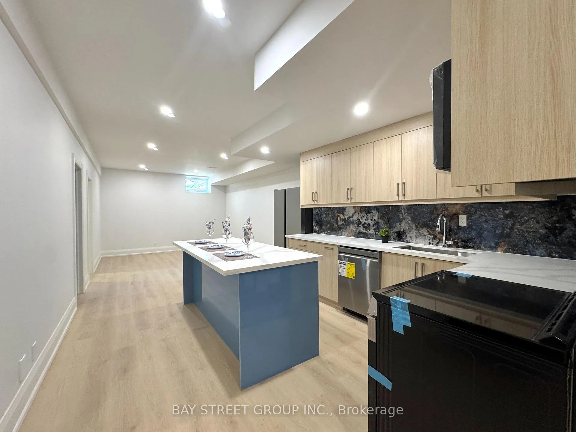 Photo 9 of 86 Tipton Crescent, Ajax, Central West — HOMEH