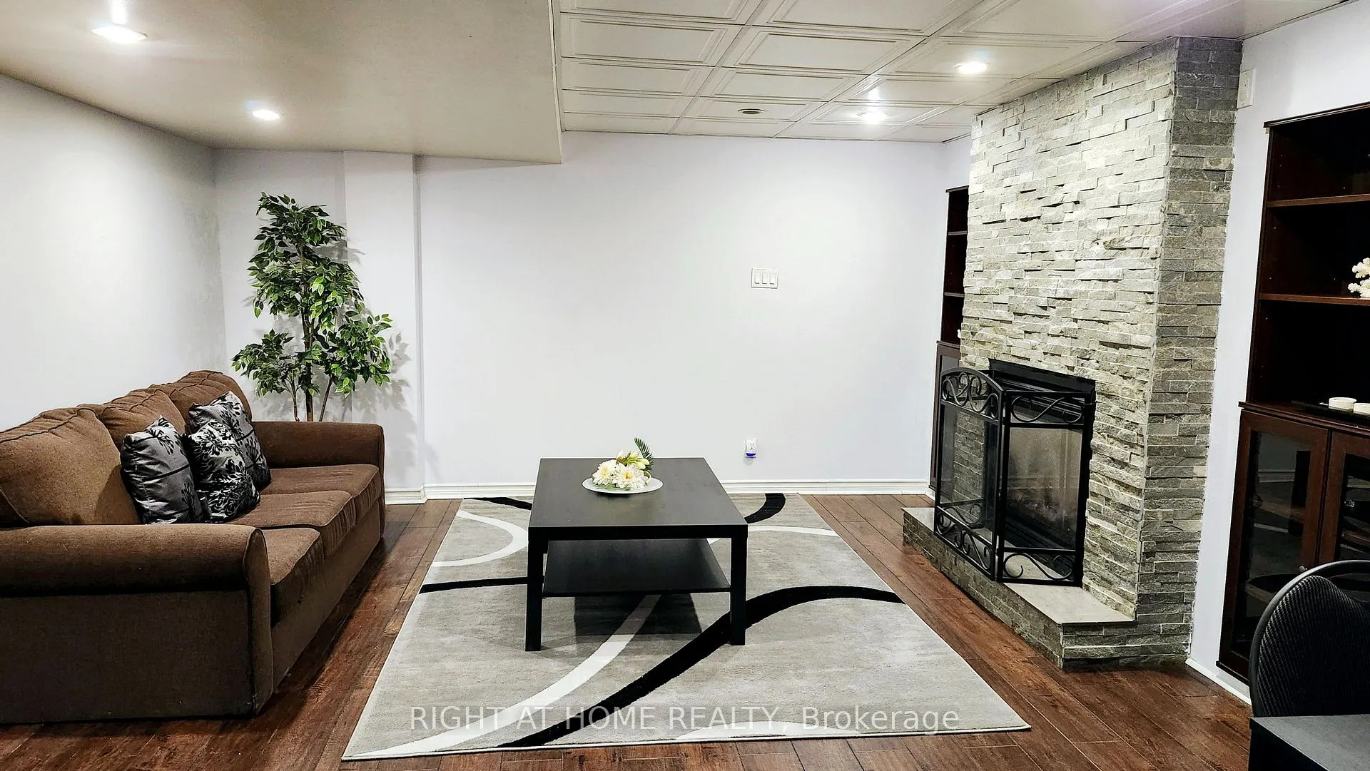 Photo 1 of 488 Rougewalk Drive, Pickering, Rouge Park — HOMEH