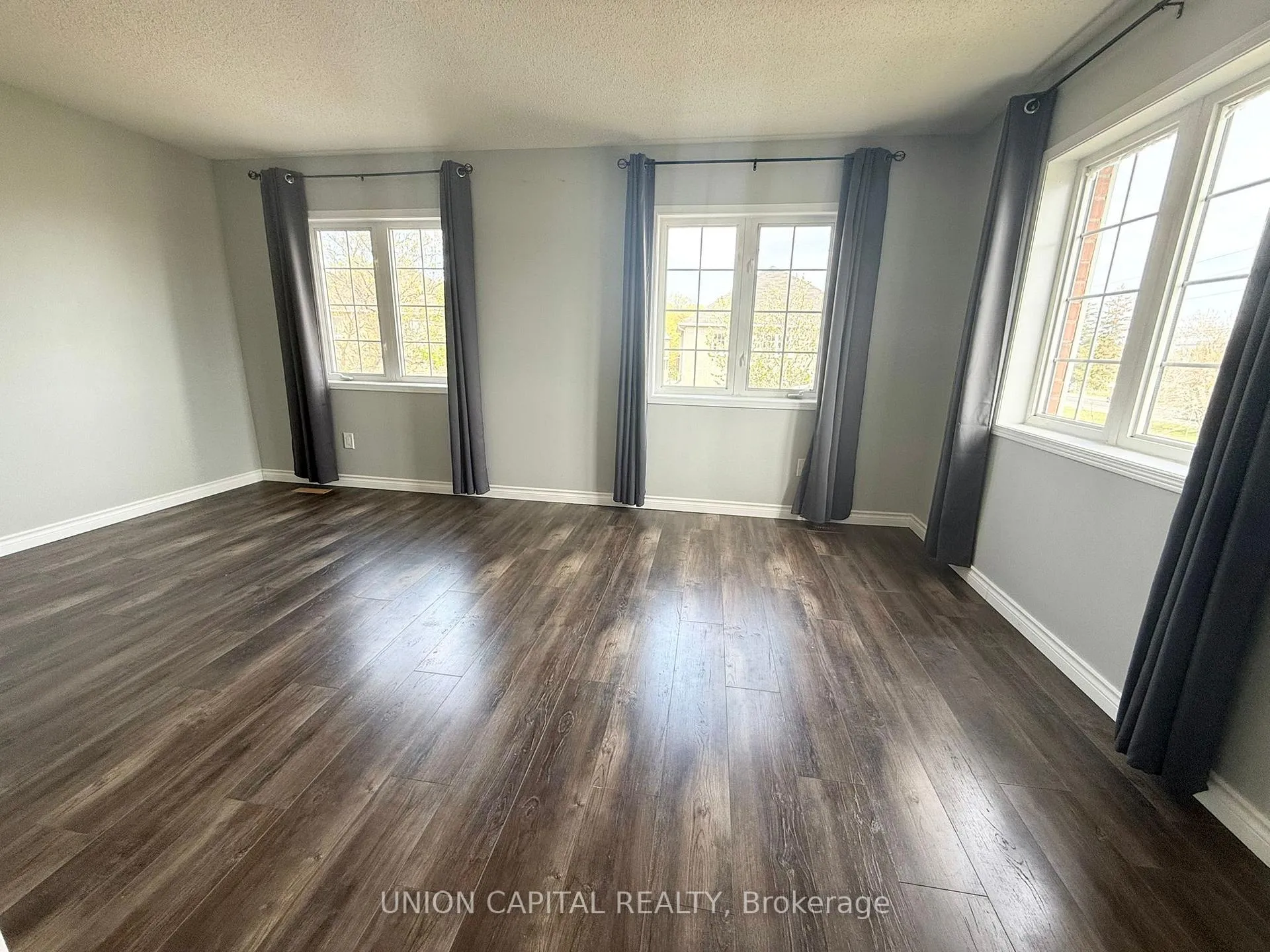 Photo 12 of 93 Ferncliffe Crescent, Markham, Cedarwood — HOMEH