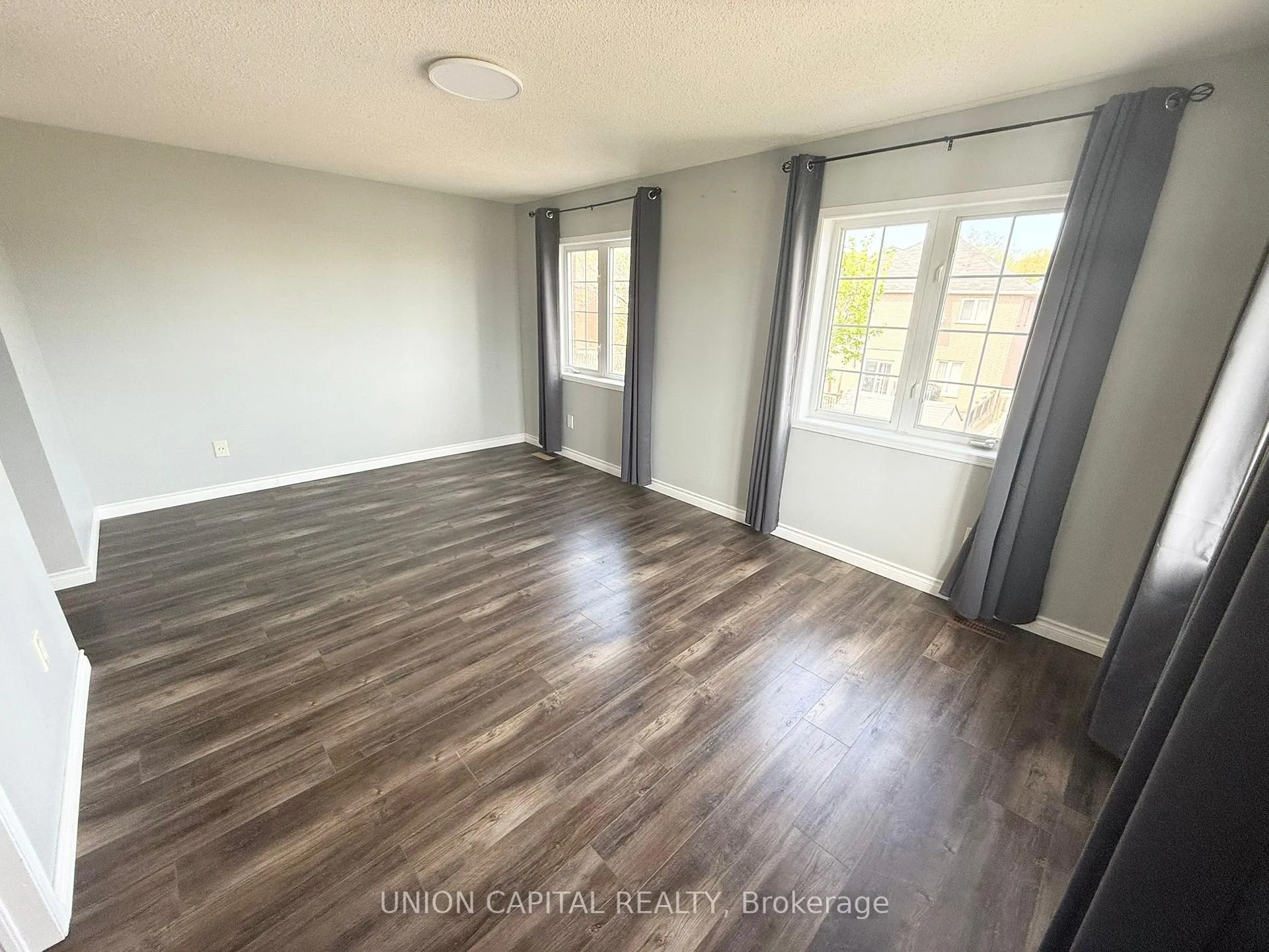 Photo 18 of 93 Ferncliffe Crescent, Markham, Cedarwood — HOMEH