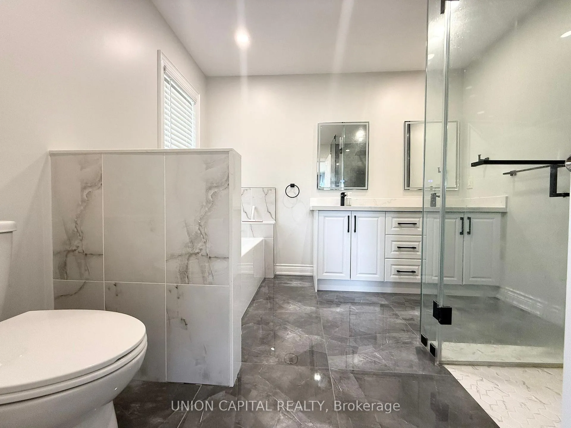 Photo 19 of 93 Ferncliffe Crescent, Markham, Cedarwood — HOMEH