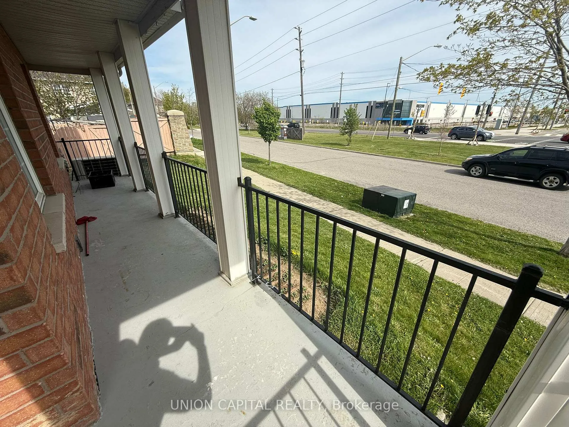Photo 33 of 93 Ferncliffe Crescent, Markham, Cedarwood — HOMEH