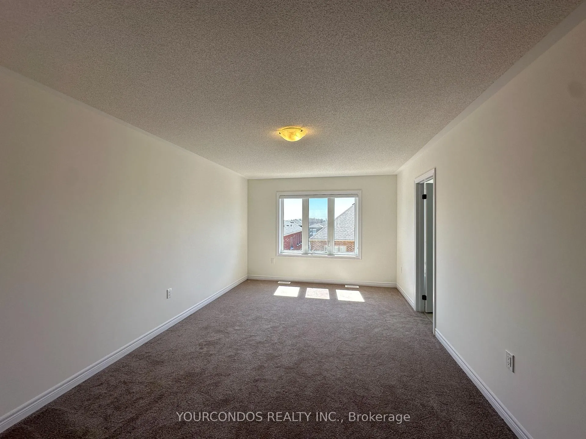 Photo 9 of 933 Elizabeth Mackenzie Drive, Pickering, Rural Pickering — HOMEH