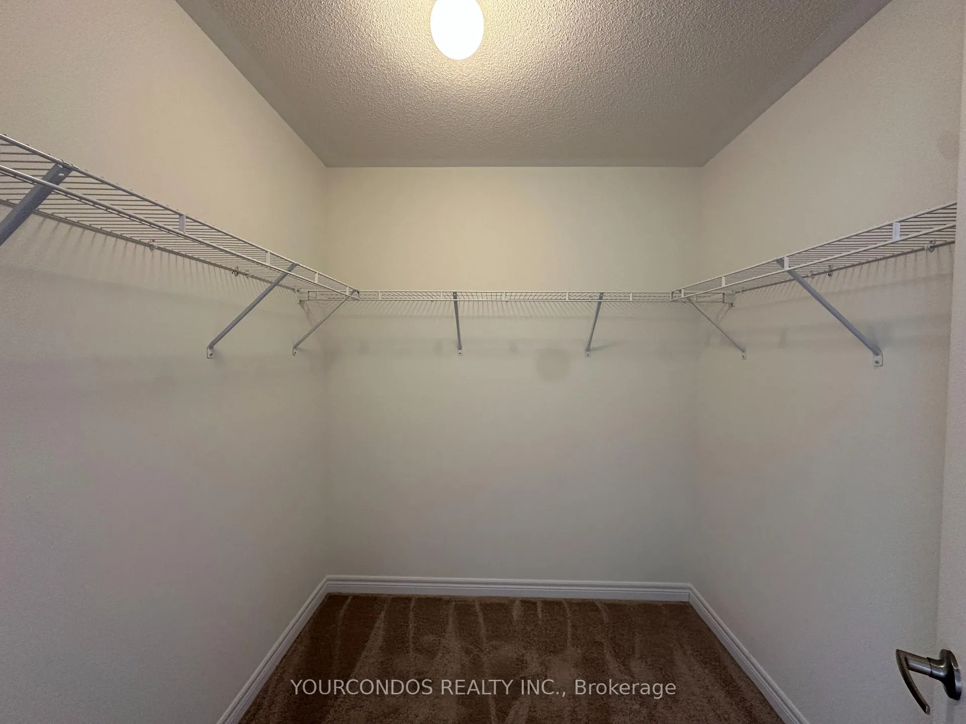 Photo 10 of 933 Elizabeth Mackenzie Drive, Pickering, Rural Pickering — HOMEH