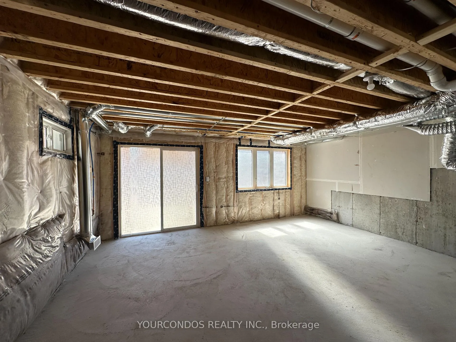 Photo 18 of 933 Elizabeth Mackenzie Drive, Pickering, Rural Pickering — HOMEH