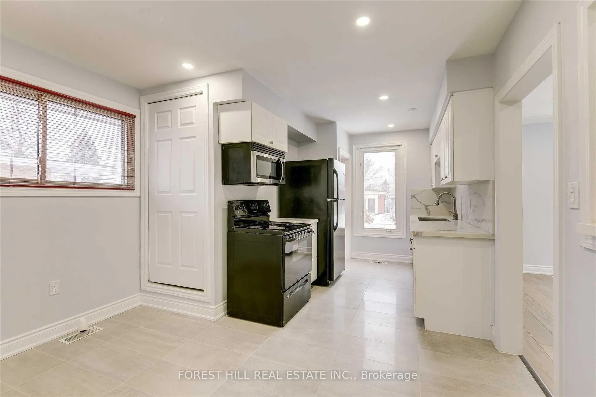 Photo 3 of 63 Cardinal Drive, Hamilton, Bruleville — HOMEH