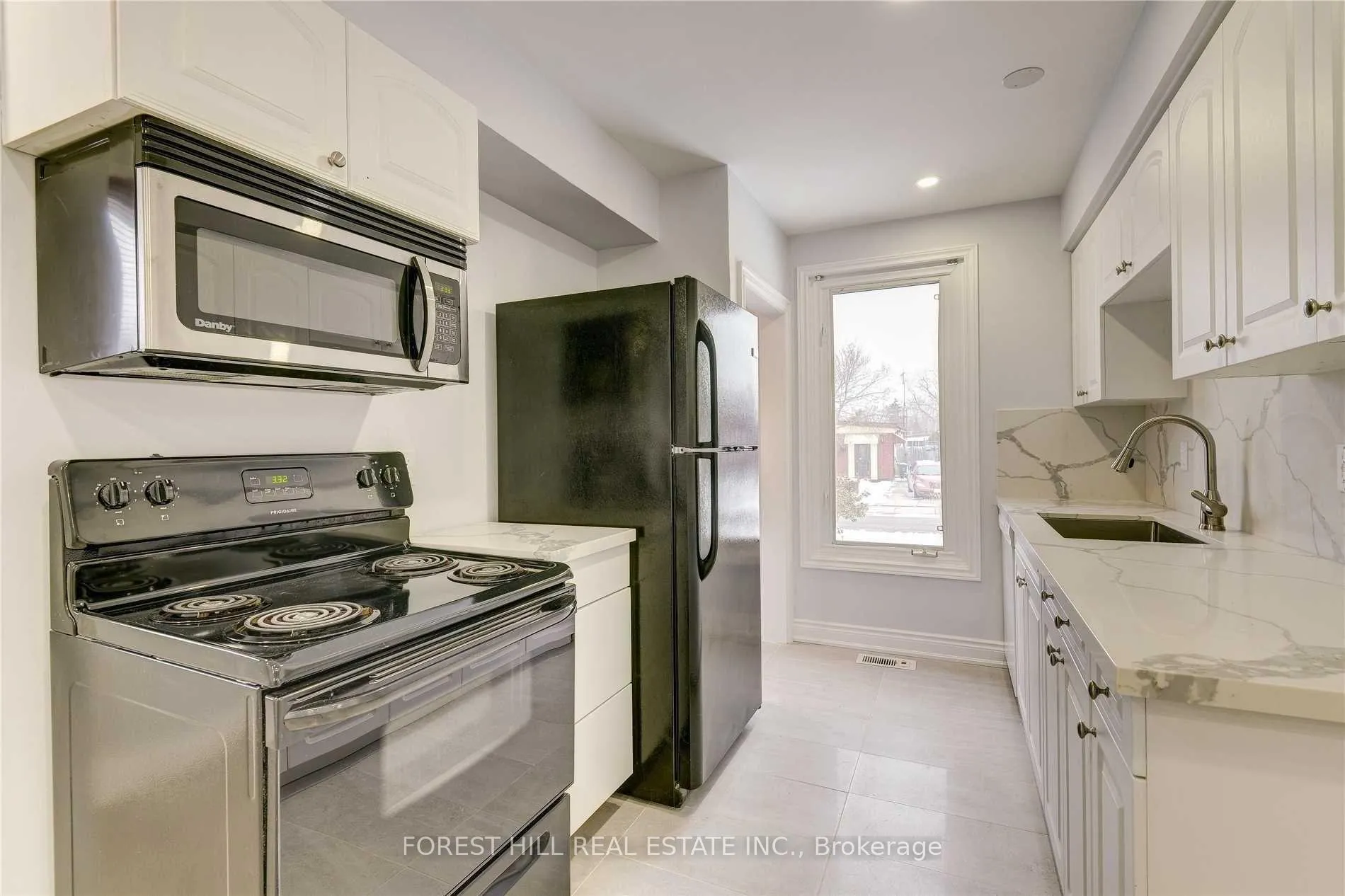 Photo 4 of 63 Cardinal Drive, Hamilton, Bruleville — HOMEH
