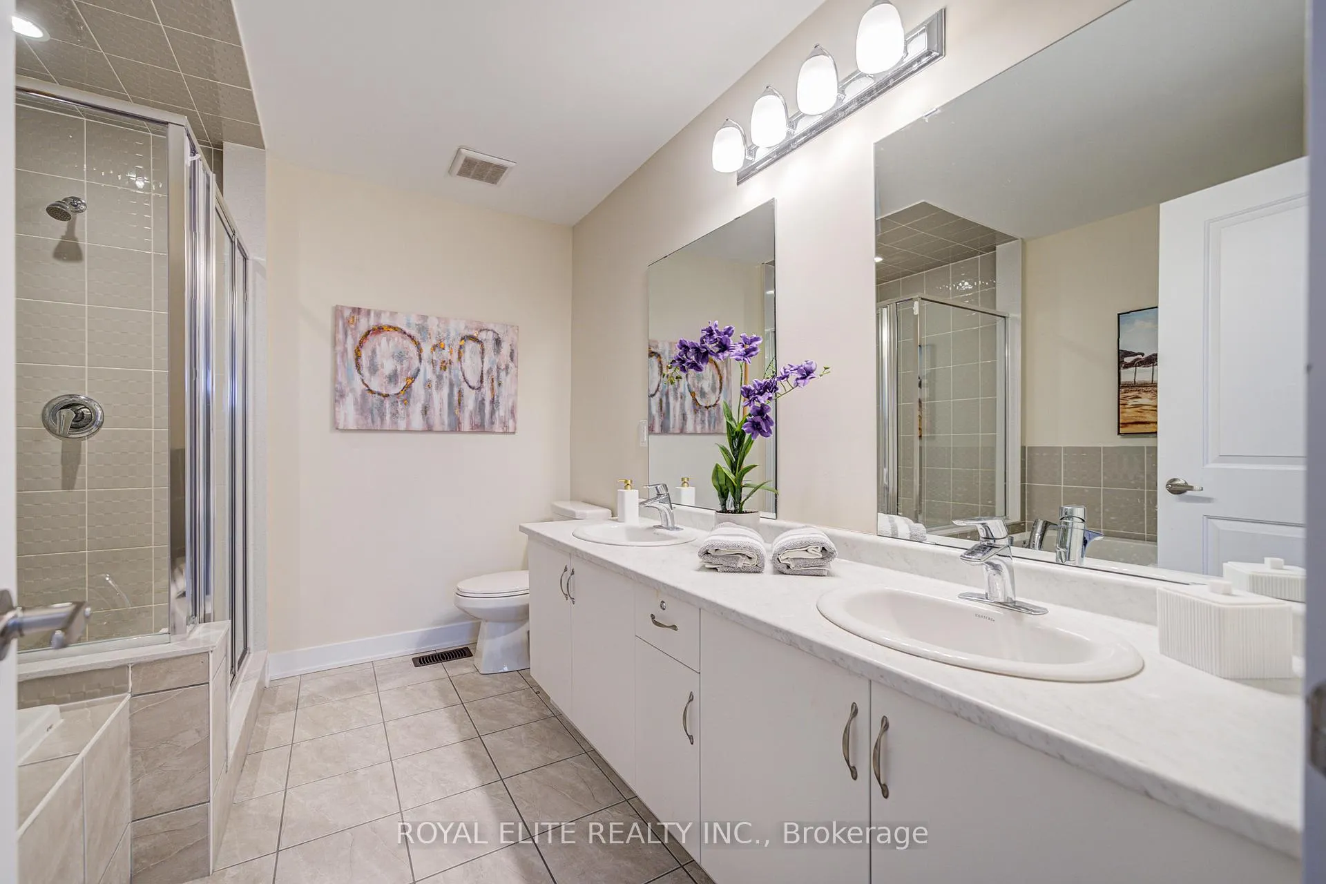 Photo 33 of 161 Badgerow Way, Aurora, Rural Aurora — HOMEH
