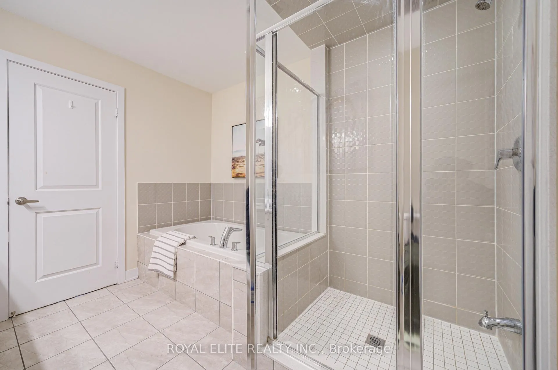Photo 35 of 161 Badgerow Way, Aurora, Rural Aurora — HOMEH