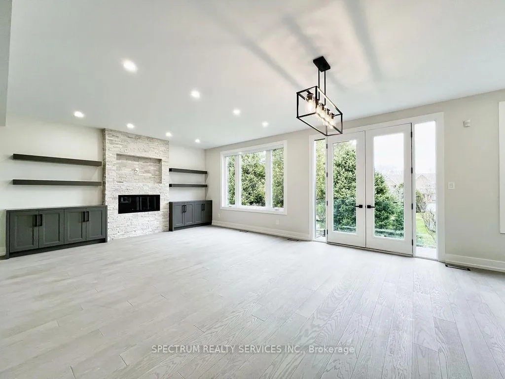 Photo 20 of 16 McGuire Court, King, Schomberg — HOMEH