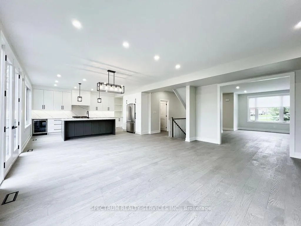 Photo 22 of 16 McGuire Court, King, Schomberg — HOMEH