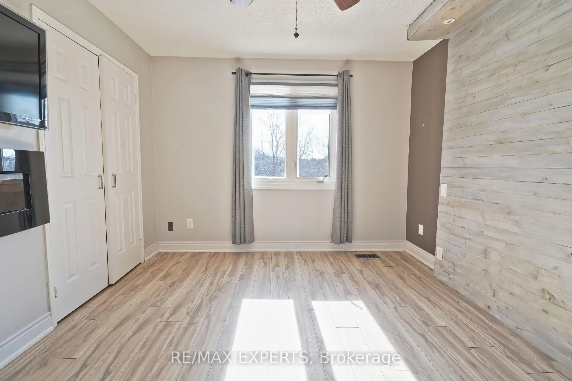 Photo 16 of 48 Sackville Street, Caledon, Bolton West — HOMEH