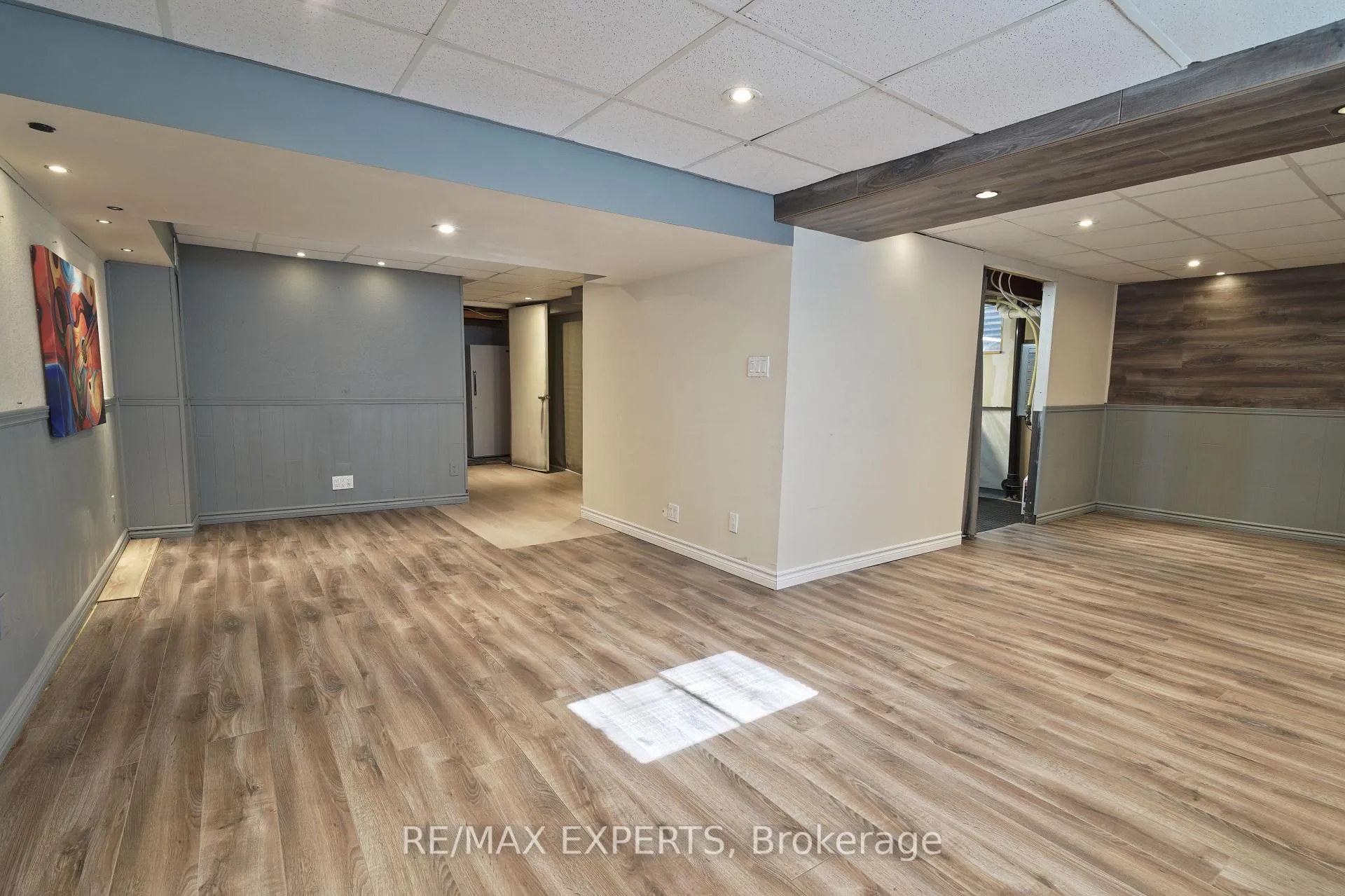 Photo 22 of 48 Sackville Street, Caledon, Bolton West — HOMEH