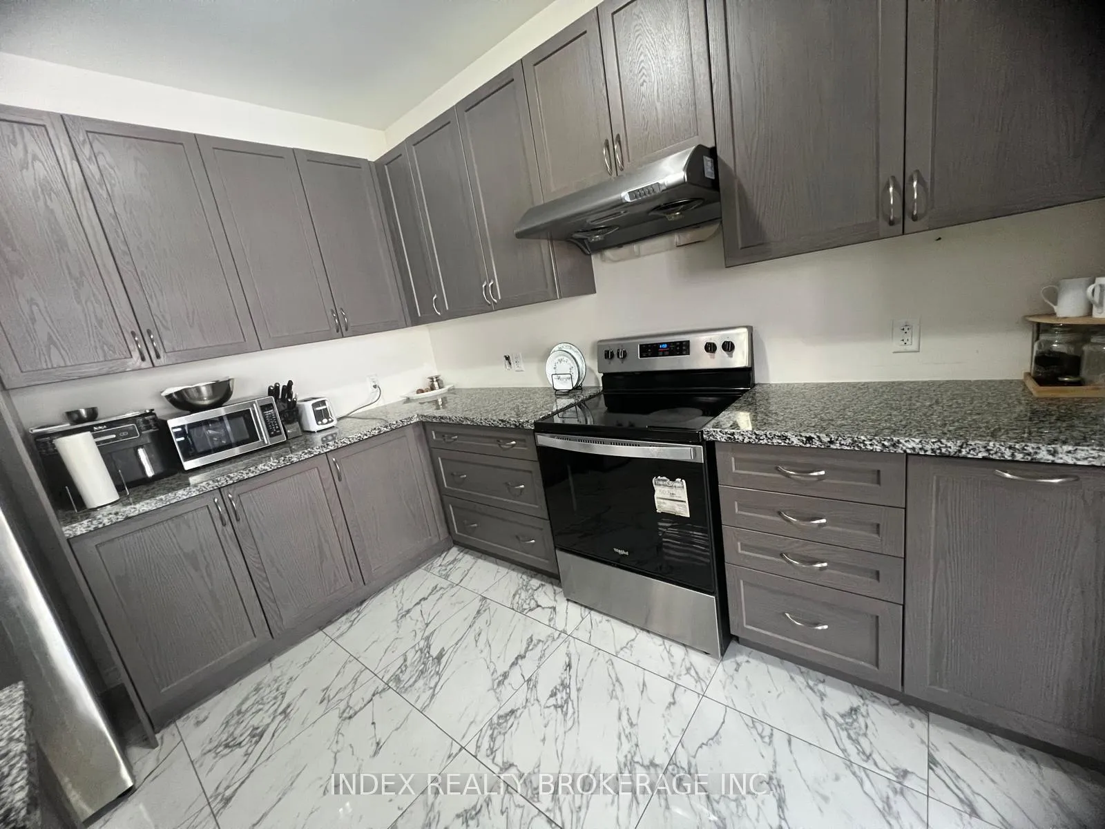 Photo 6 of 24 Calabria Drive, Caledon, Rural Caledon — HOMEH