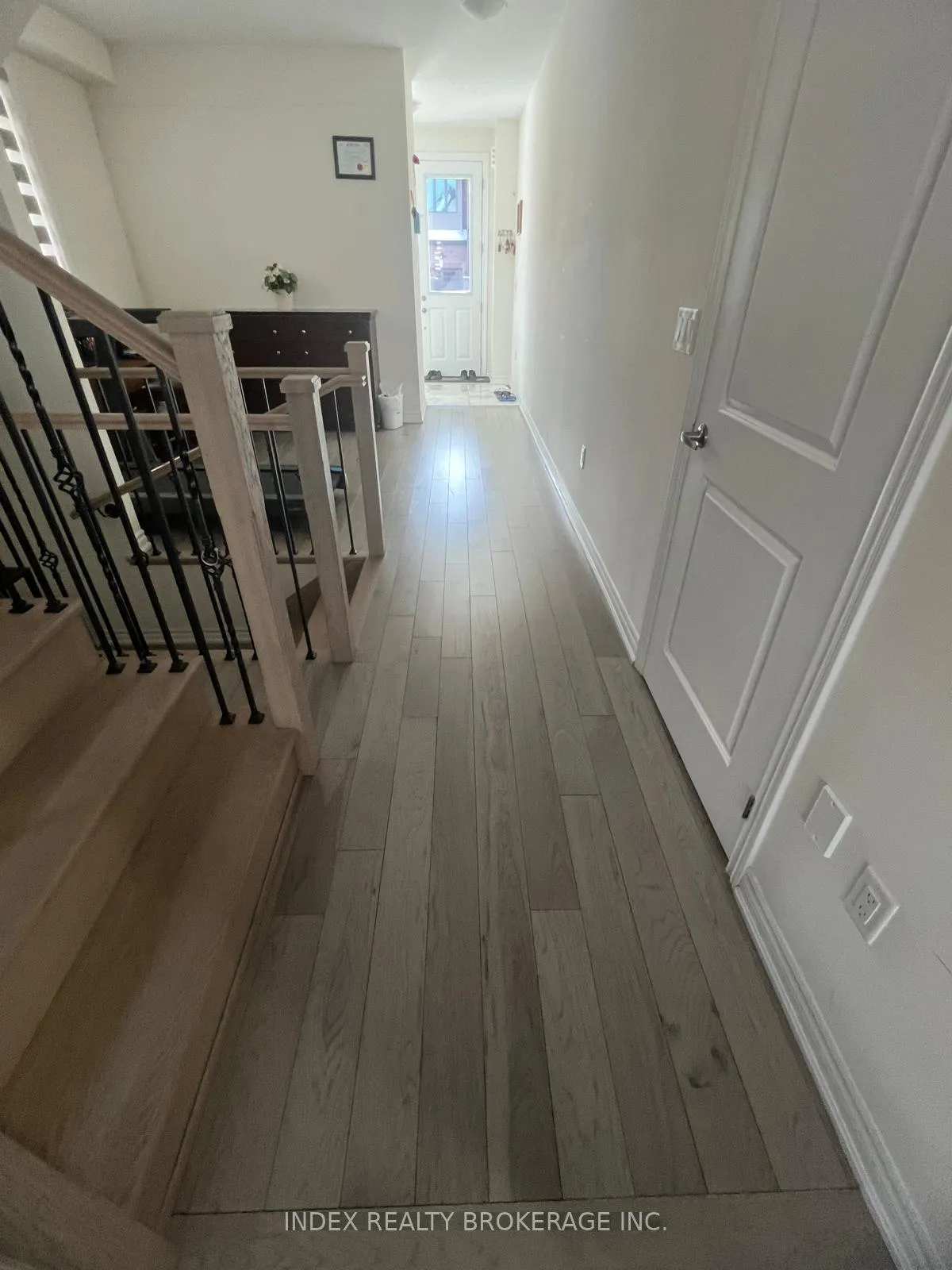 Photo 8 of 24 Calabria Drive, Caledon, Rural Caledon — HOMEH