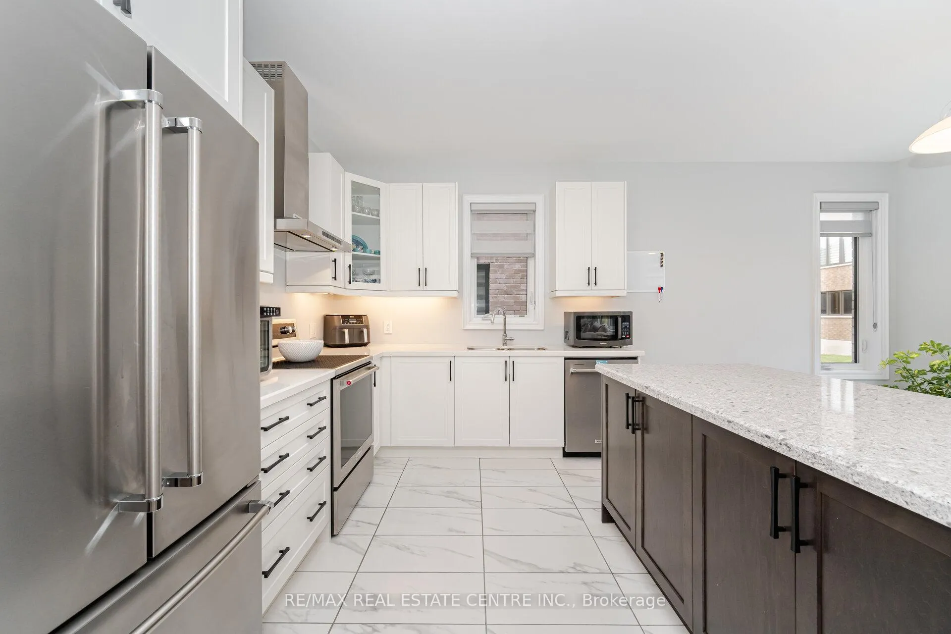 Photo 16 of 37 Periwinkle Road, Springwater, Midhurst — HOMEH