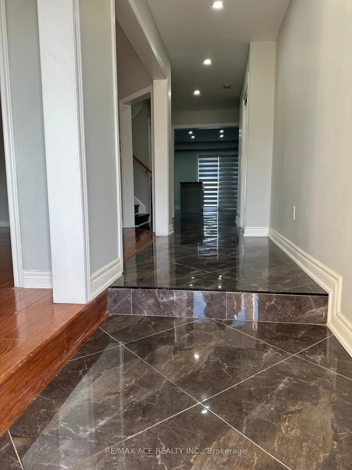 Photo 3 of 252 Van Scott Drive, Brampton, Northwest Sandalwood Parkway — HOMEH