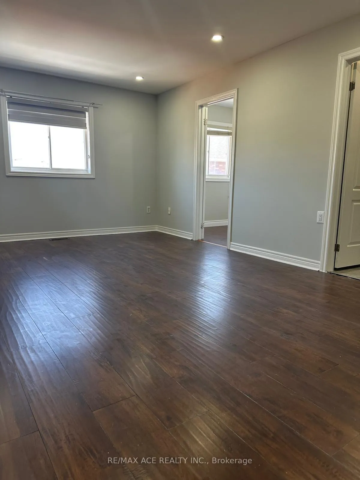 Photo 12 of 252 Van Scott Drive, Brampton, Northwest Sandalwood Parkway — HOMEH