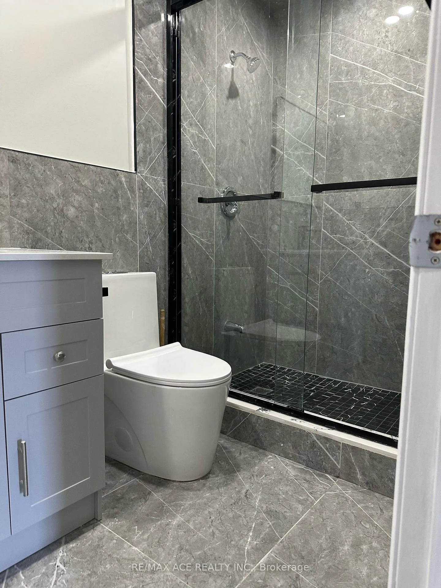 Photo 15 of 252 Van Scott Drive, Brampton, Northwest Sandalwood Parkway — HOMEH