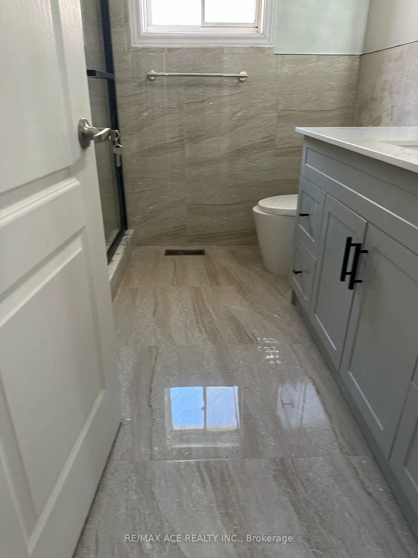 Photo 21 of 252 Van Scott Drive, Brampton, Northwest Sandalwood Parkway — HOMEH