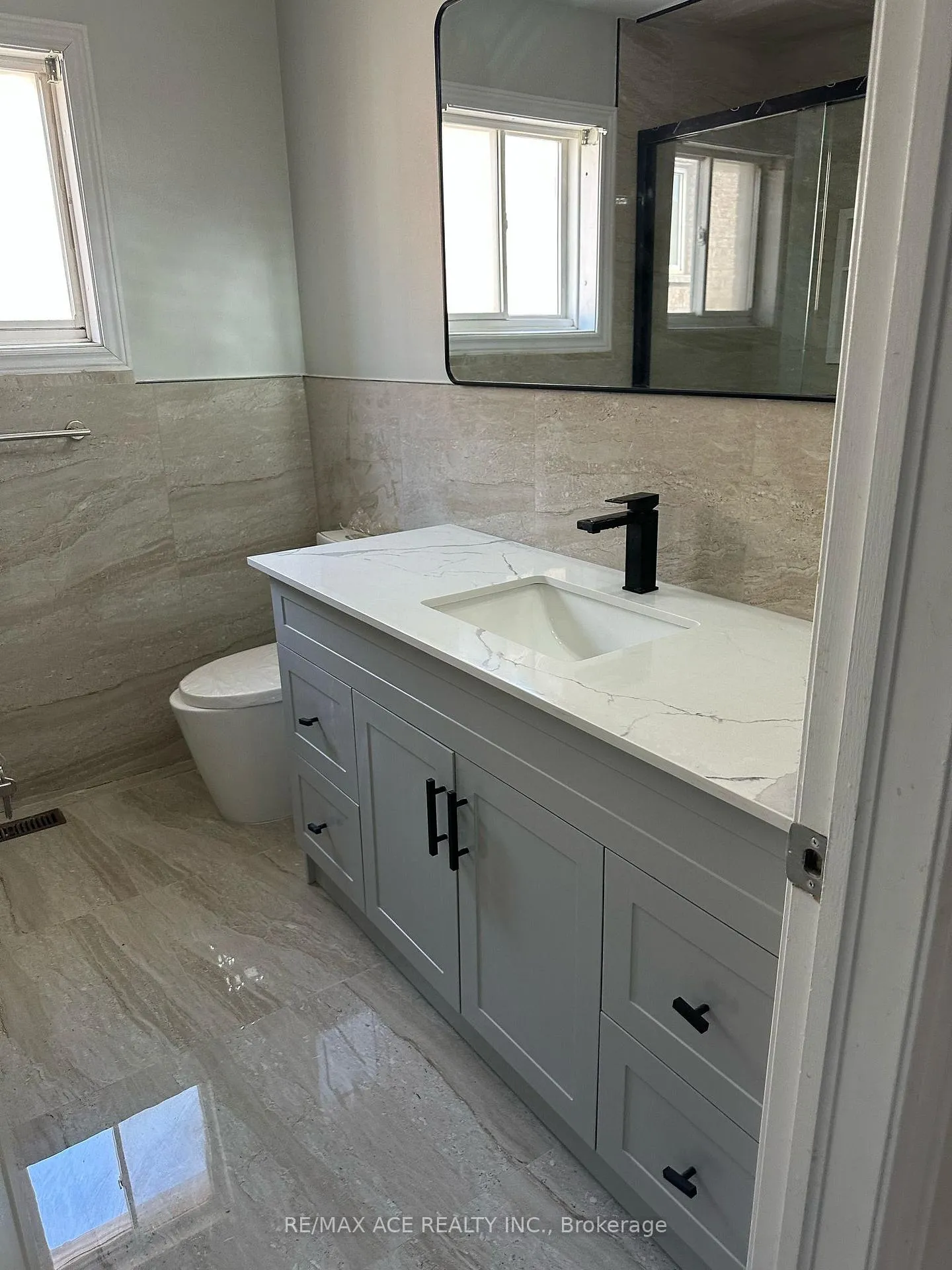Photo 22 of 252 Van Scott Drive, Brampton, Northwest Sandalwood Parkway — HOMEH