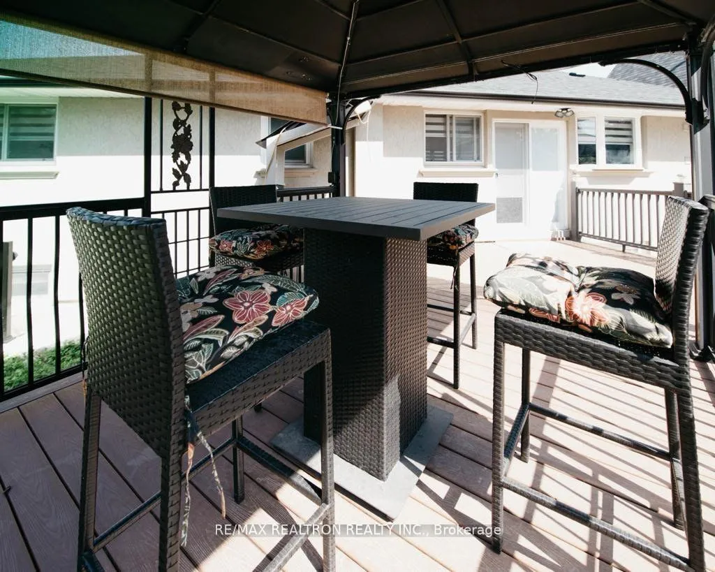 Photo 26 of 31 Goodman Crescent, Vaughan, Maple — HOMEH