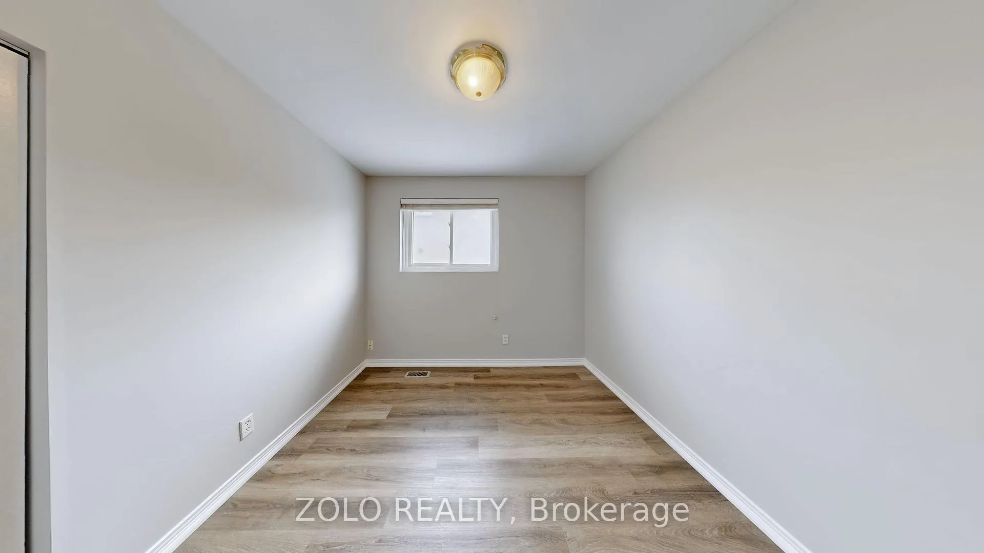 Photo 19 of 860 Sanok Drive, Pickering, West Shore — HOMEH