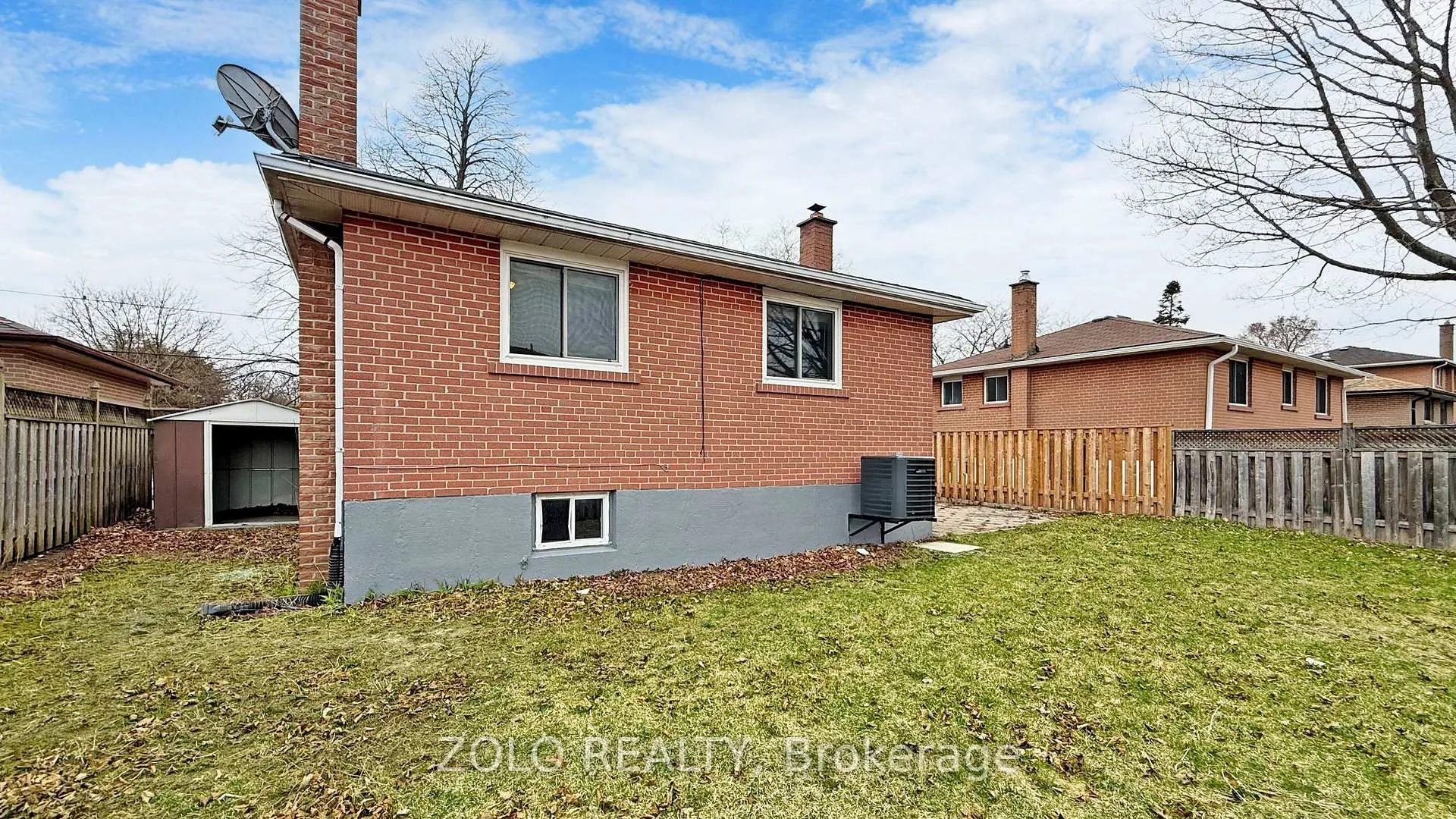 Photo 23 of 860 Sanok Drive, Pickering, West Shore — HOMEH