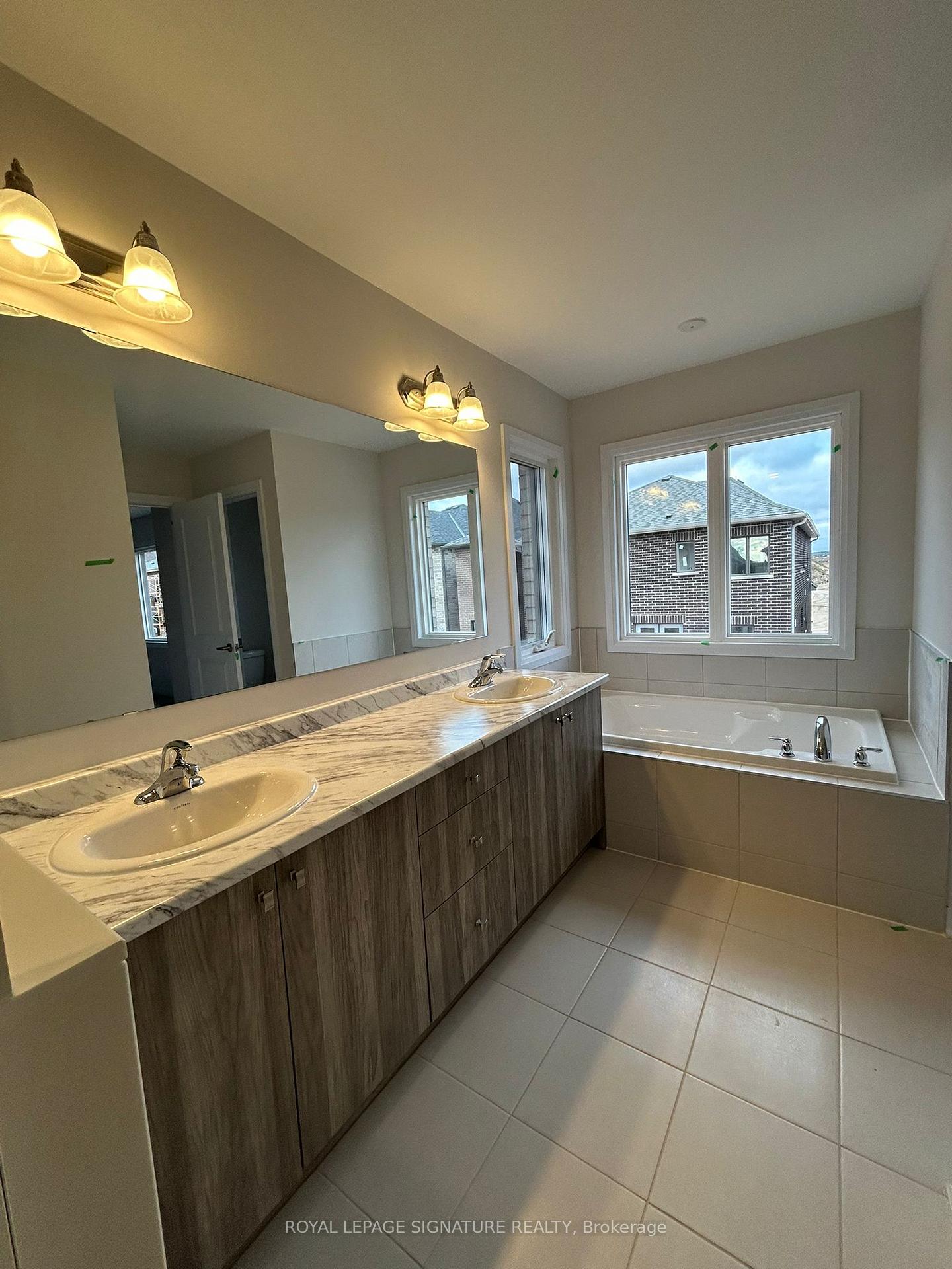 Photo 5 of 28 Gibson Drive, Erin — HOMEH