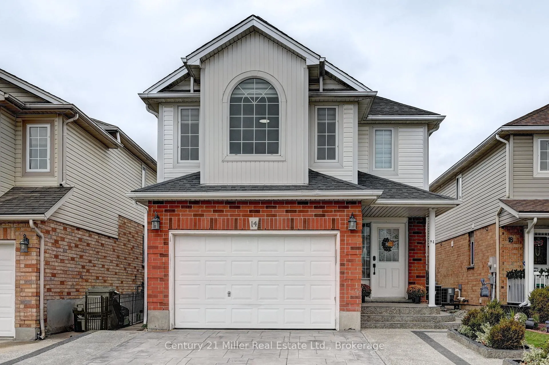 Front of 14 Bridlewreath Street