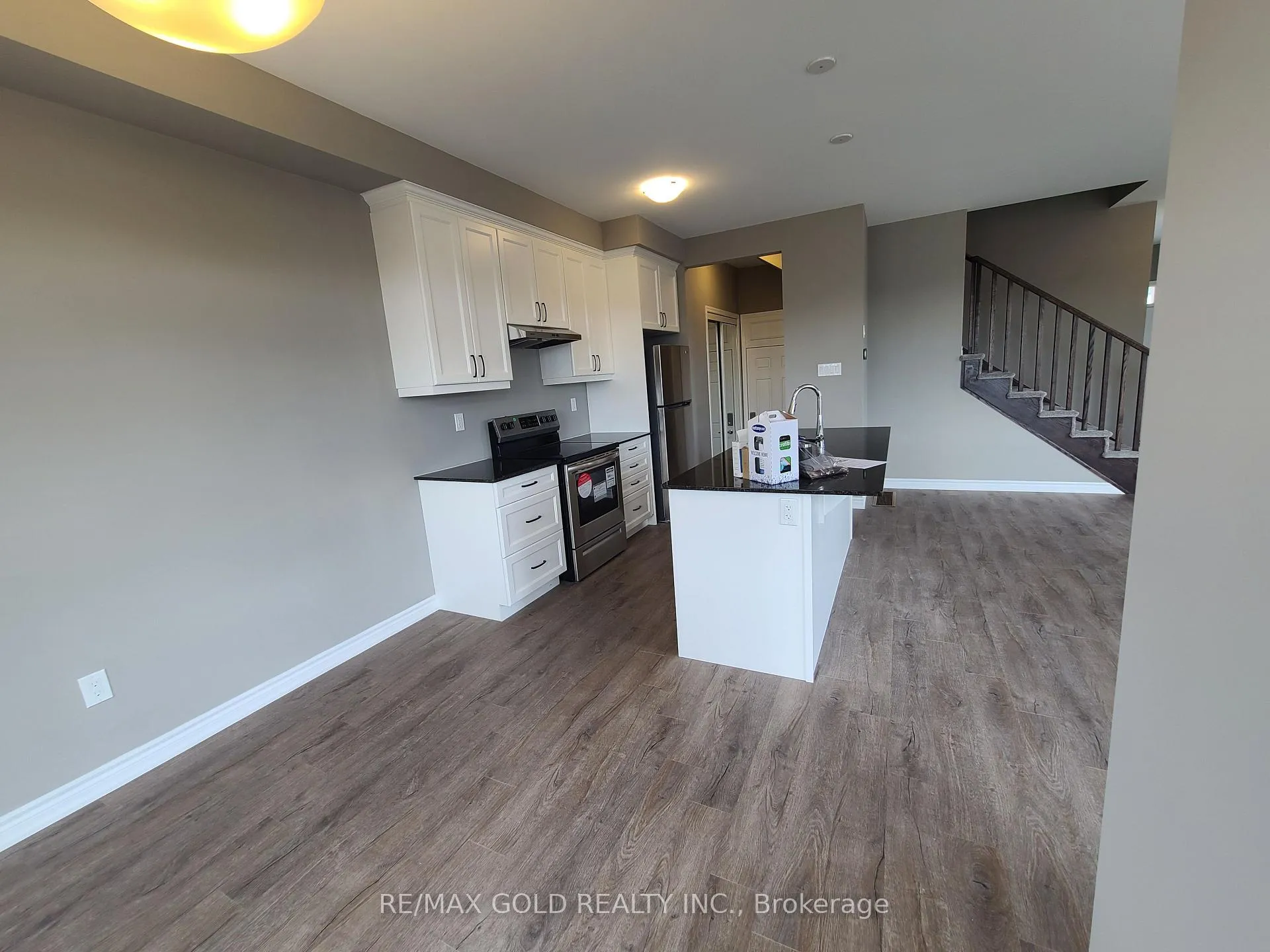 Photo 5 of 202 Histand Trail, Kitchener — HOMEH