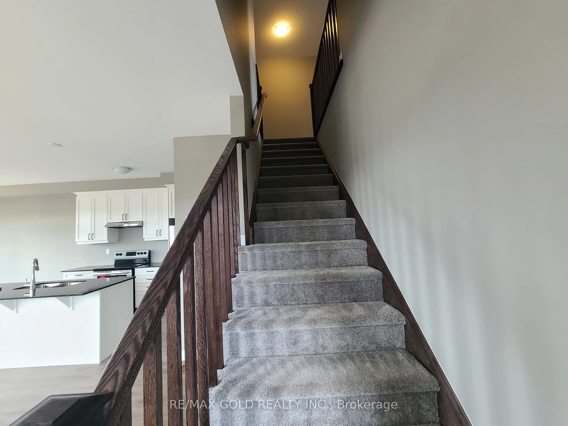 Photo 6 of 202 Histand Trail, Kitchener — HOMEH