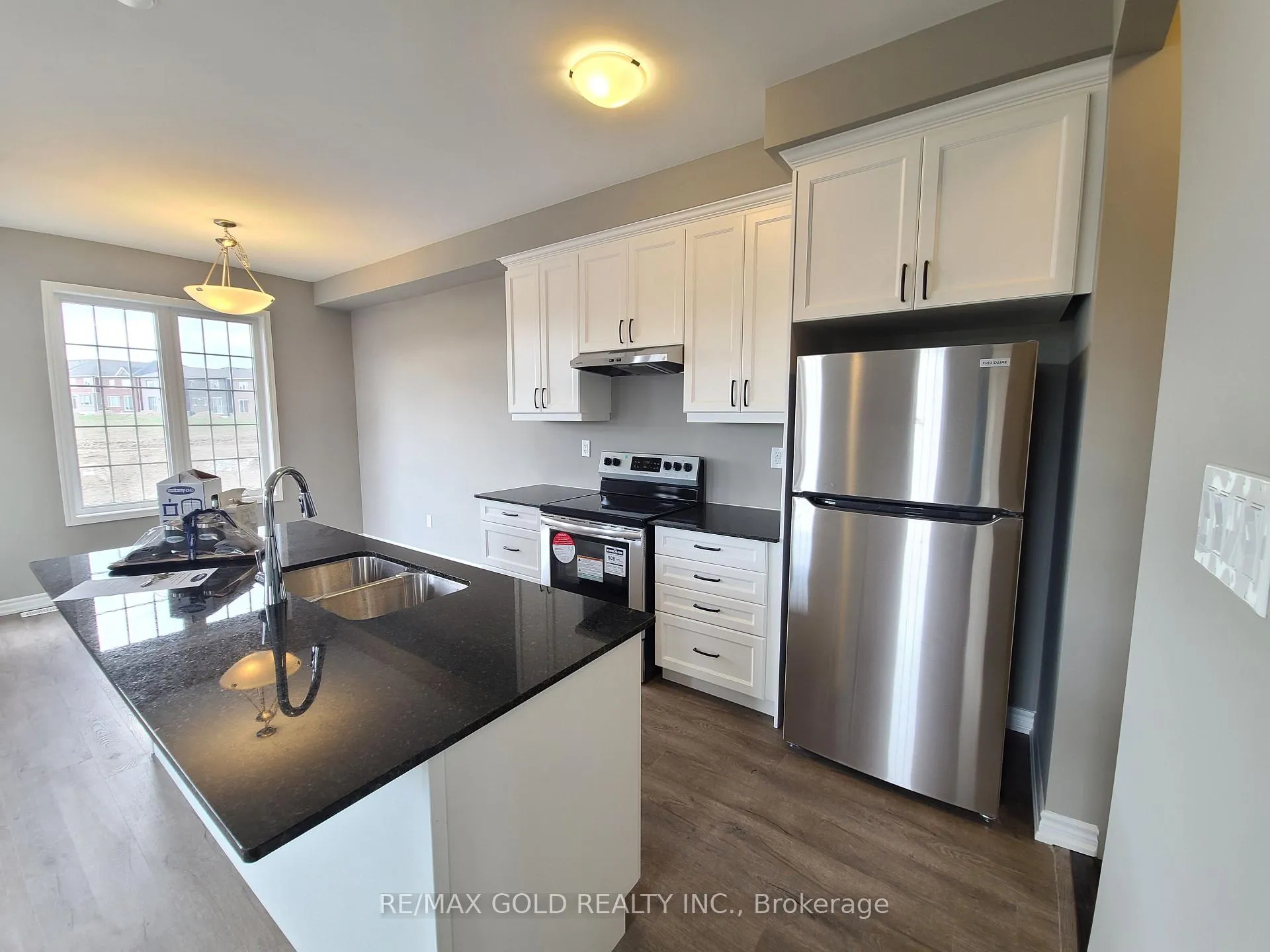 Photo 7 of 202 Histand Trail, Kitchener — HOMEH
