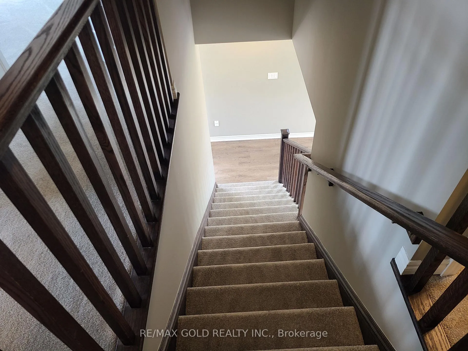 Photo 10 of 202 Histand Trail, Kitchener — HOMEH