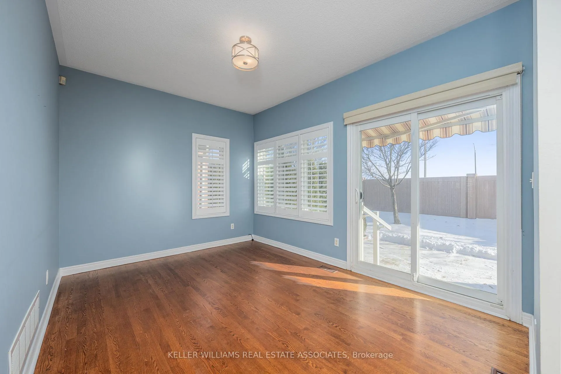 Photo 10 of 9 Wellford Gate, Brampton, Sandringham-Wellington — HOMEH