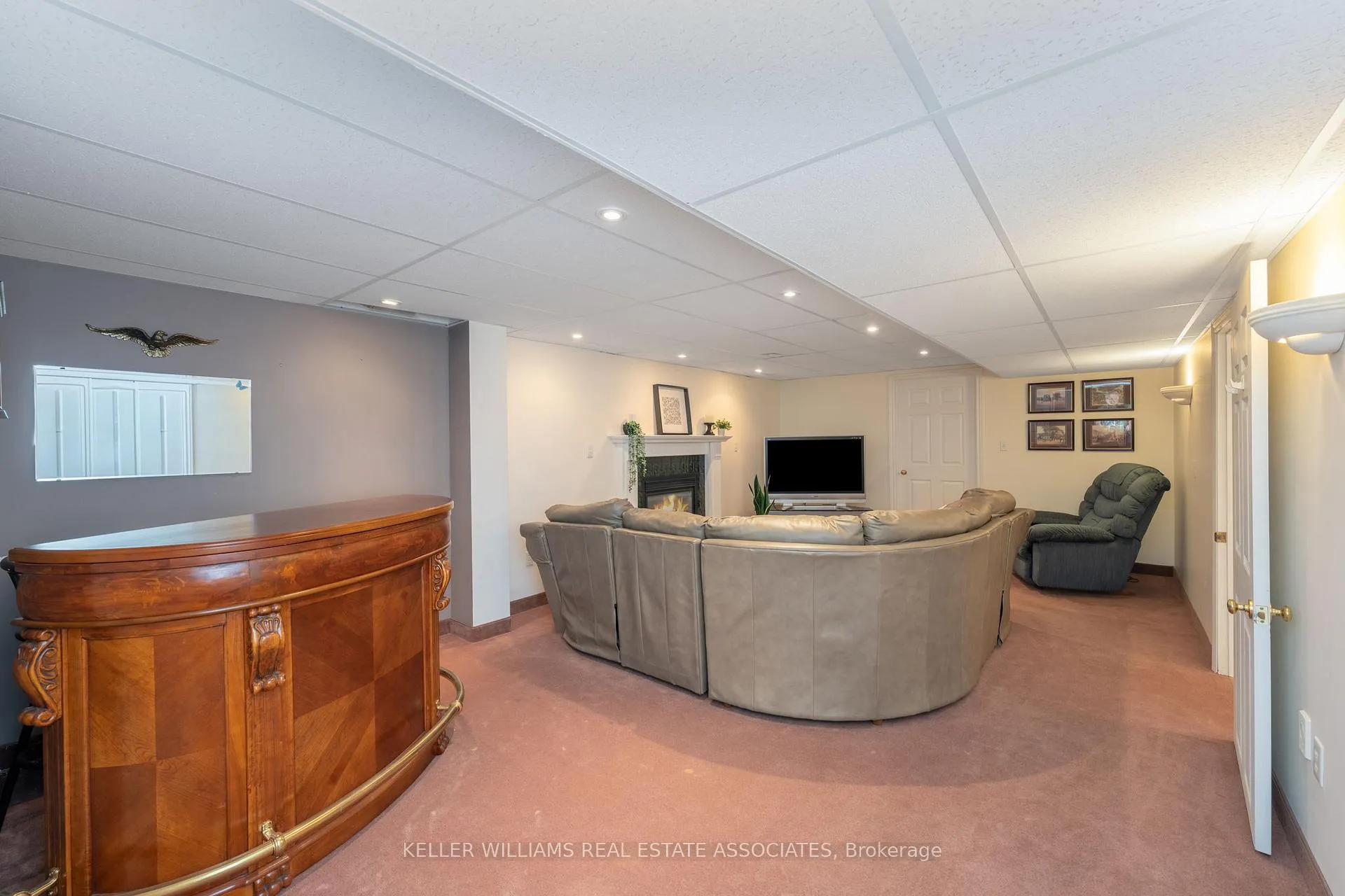 Photo 23 of 9 Wellford Gate, Brampton, Sandringham-Wellington — HOMEH