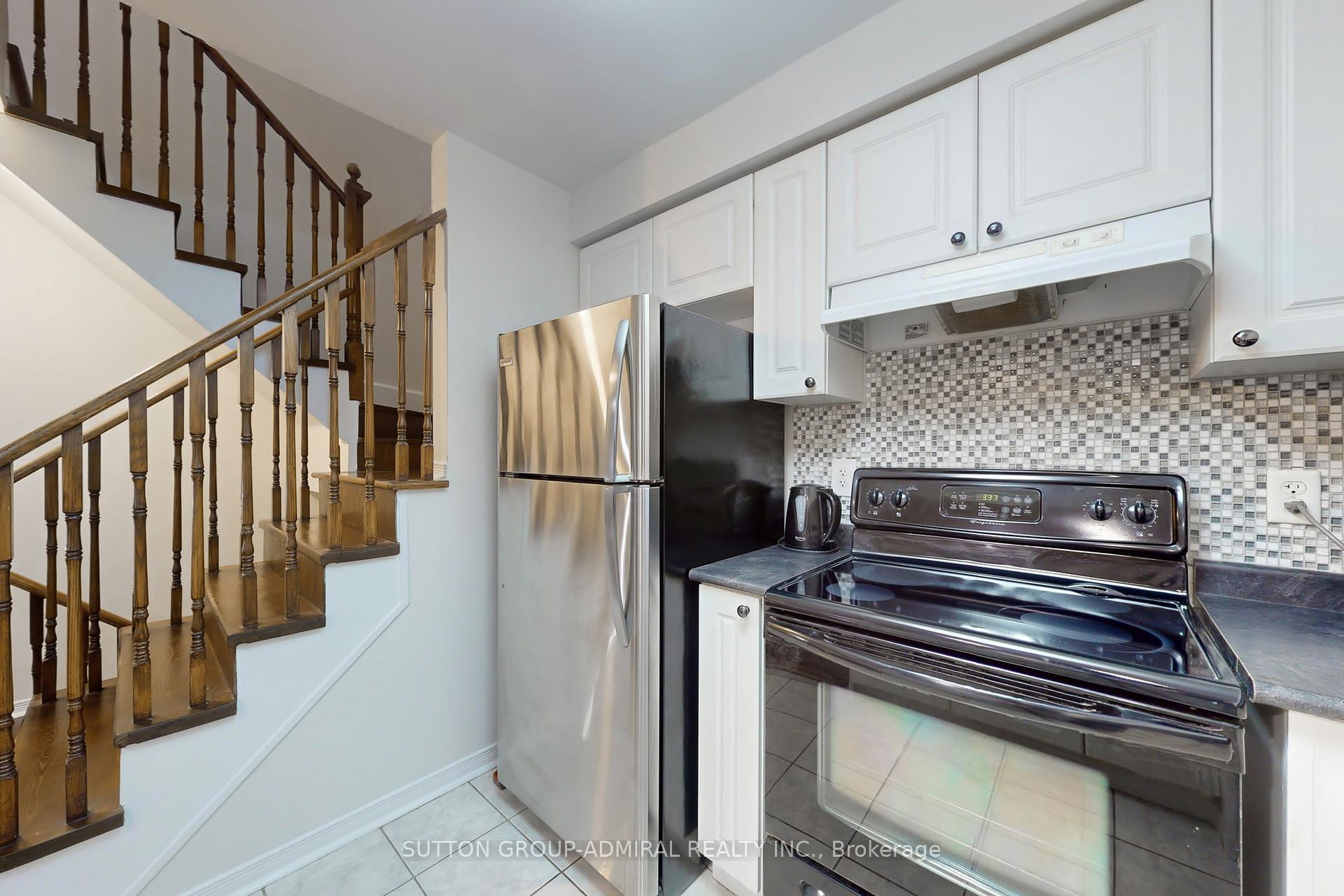 Photo 9 of 10 Burnsborough Street, Ajax, South West — HOMEH