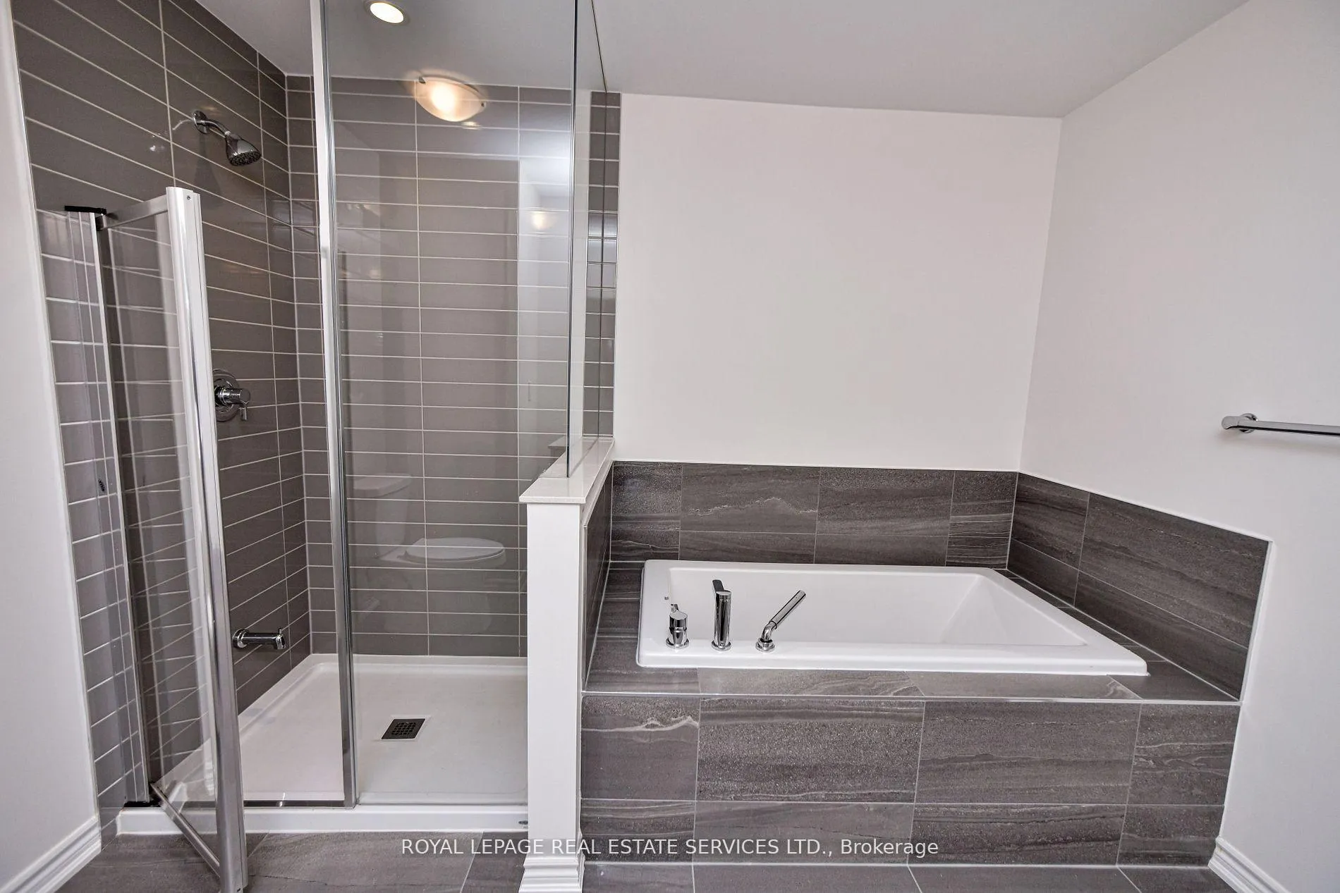 Photo 33 of 323 Thimbleweed Court, Milton, Walker — HOMEH