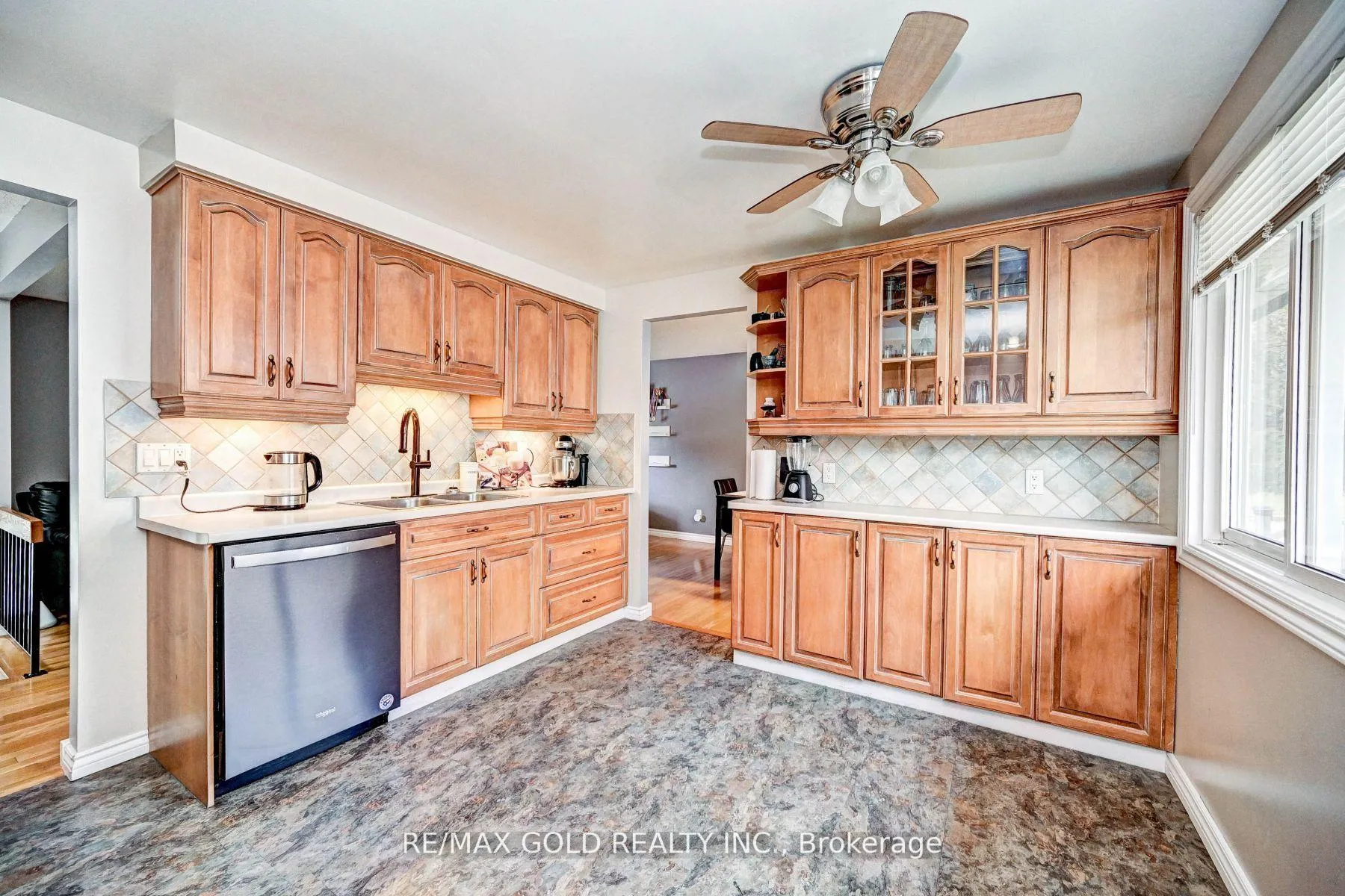 Photo 19 of 288 Salisbury Avenue, Cambridge, Blair Road — HOMEH