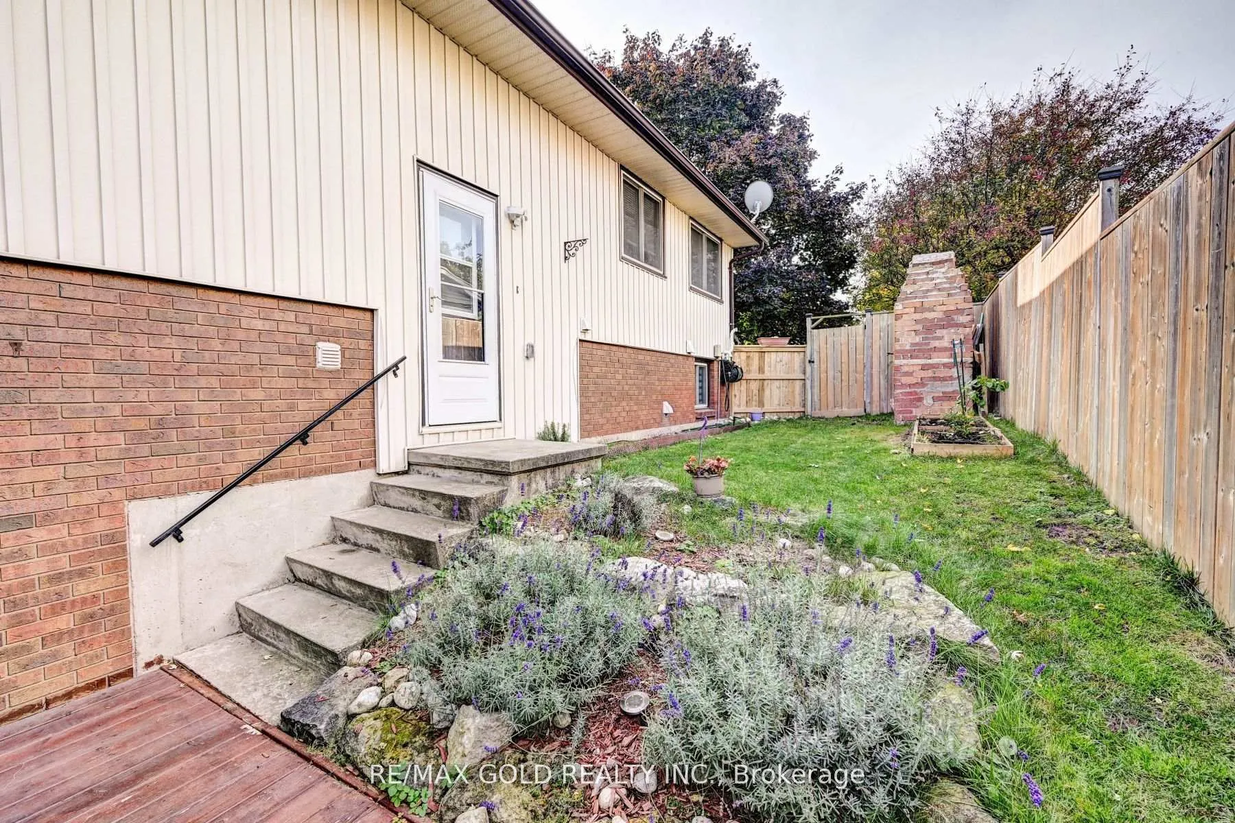 Photo 39 of 288 Salisbury Avenue, Cambridge, Blair Road — HOMEH