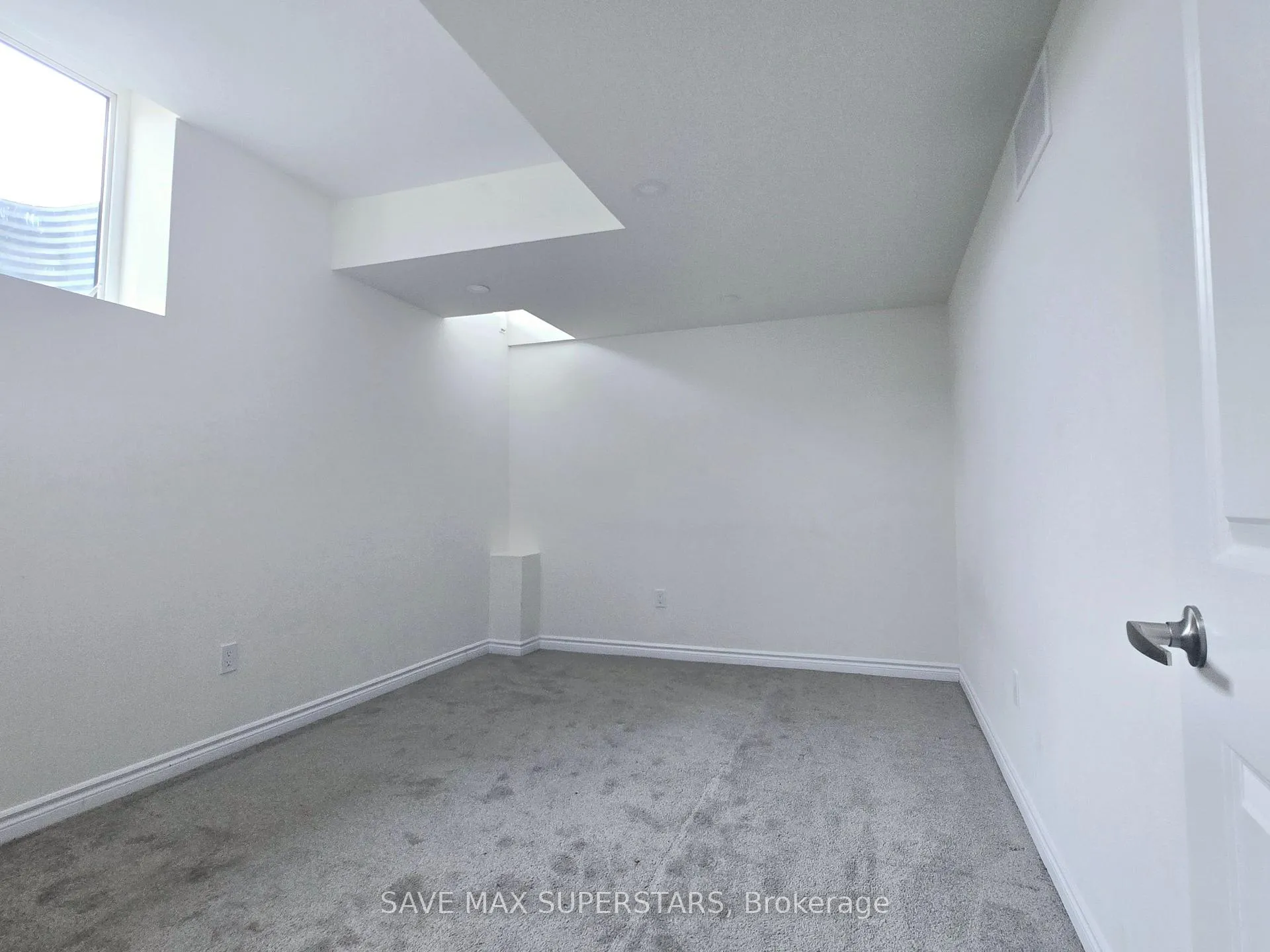 Photo 7 of Unit Lower, 11 Valleybrook Road, Barrie, Rural Barrie Southeast — HOMEH