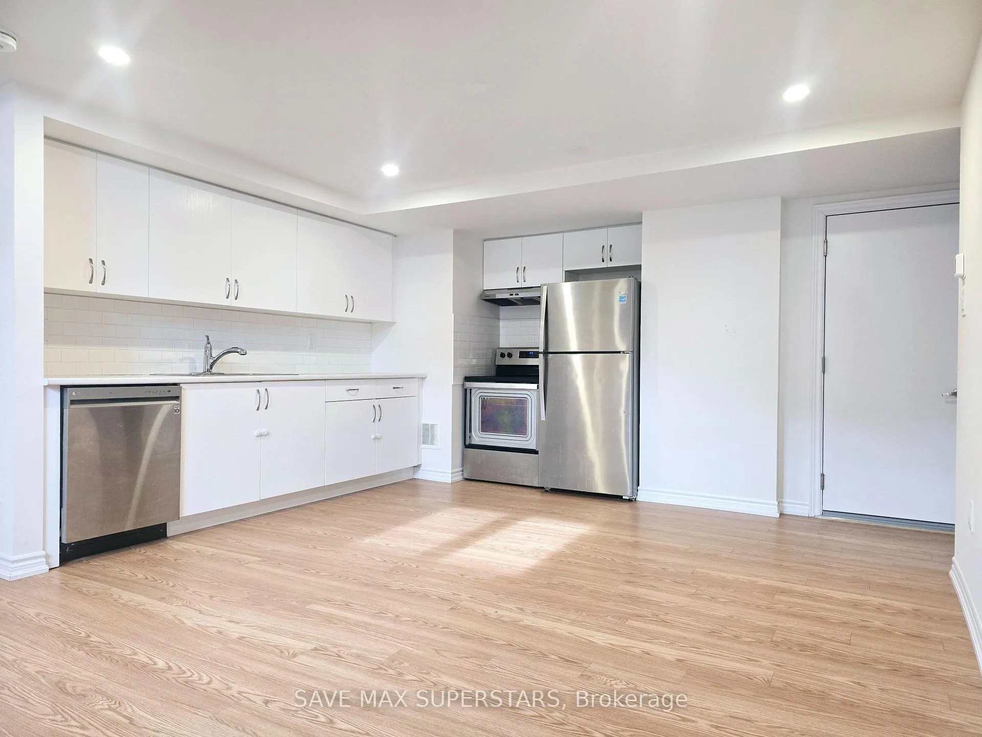 Photo 9 of Unit Lower, 11 Valleybrook Road, Barrie, Rural Barrie Southeast — HOMEH