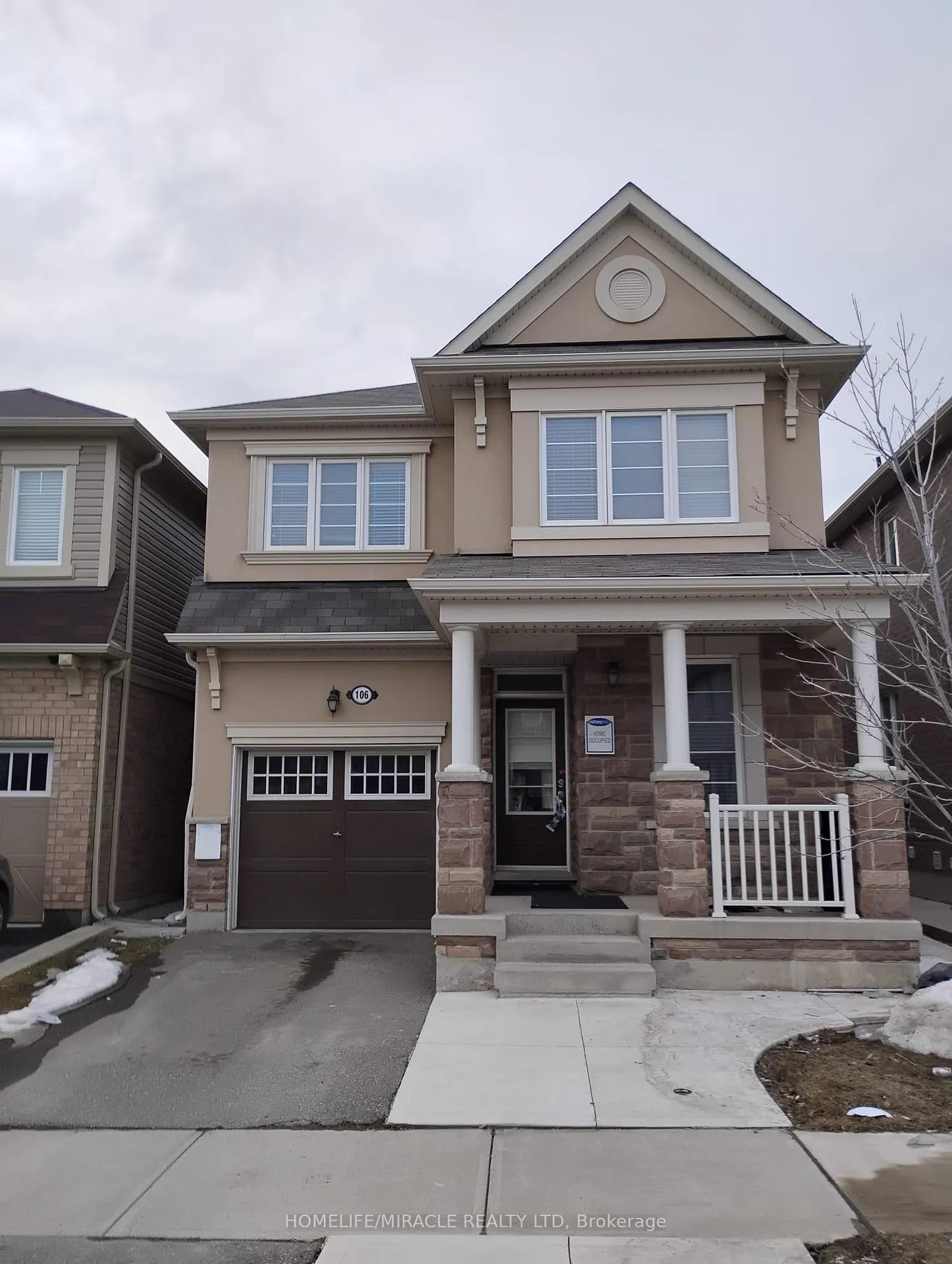 Front of 106 Benhurst Crescent