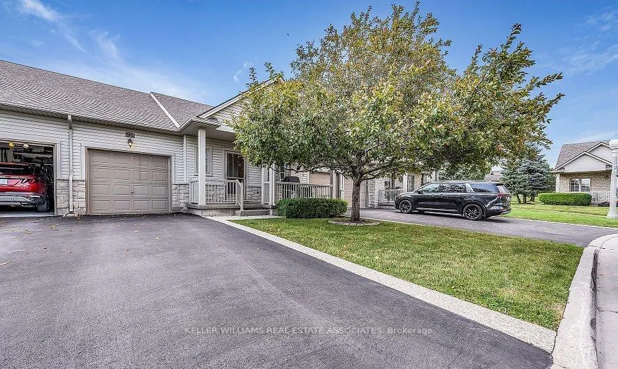 Photo 2 of 98 Southbrook Drive, Hamilton, Binbrook — HOMEH